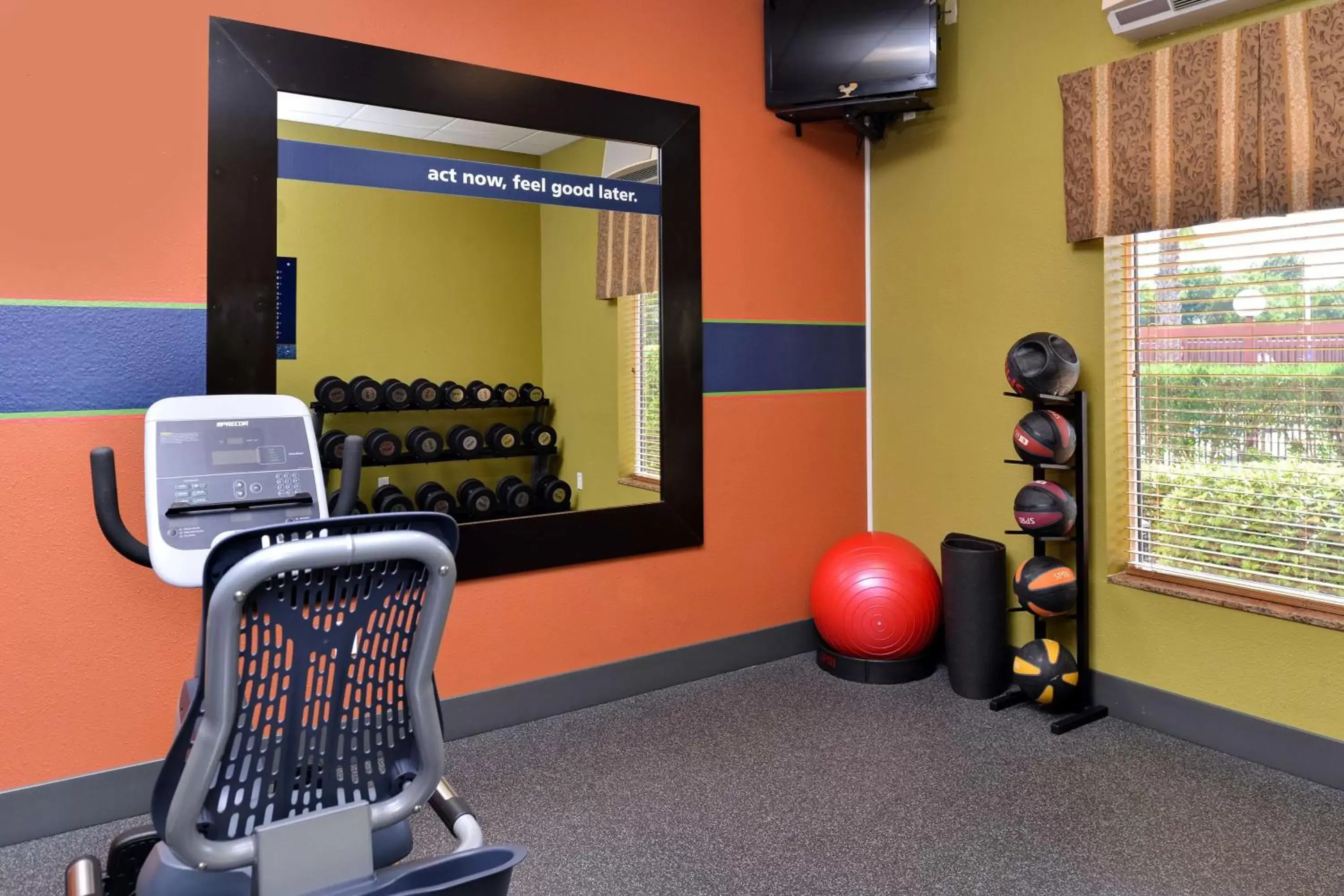 Fitness centre/facilities, Fitness Center/Facilities in Hampton Inn Houston-Deer Park Ship Area