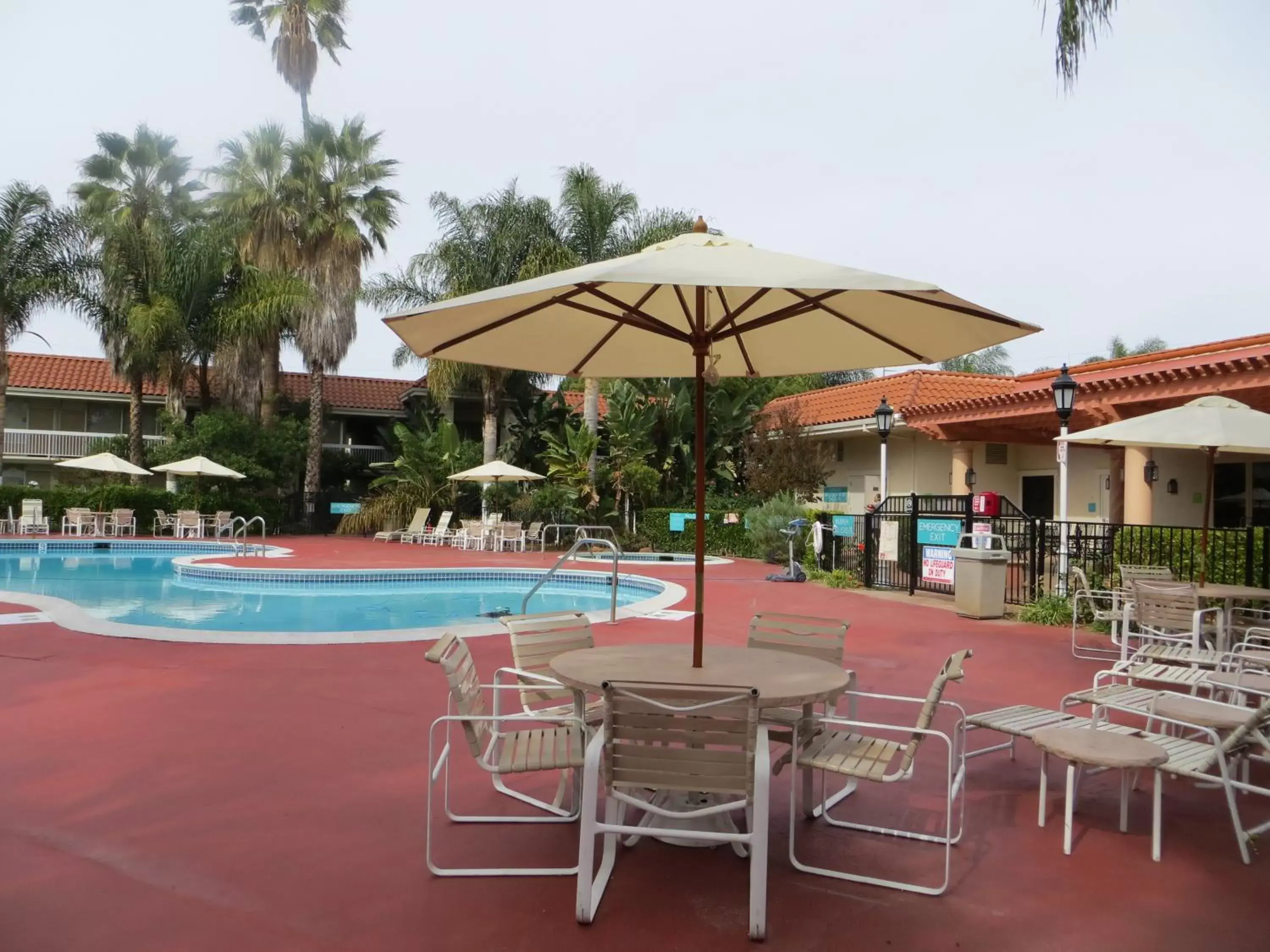 Swimming Pool in Wyndham Garden San Jose Airport