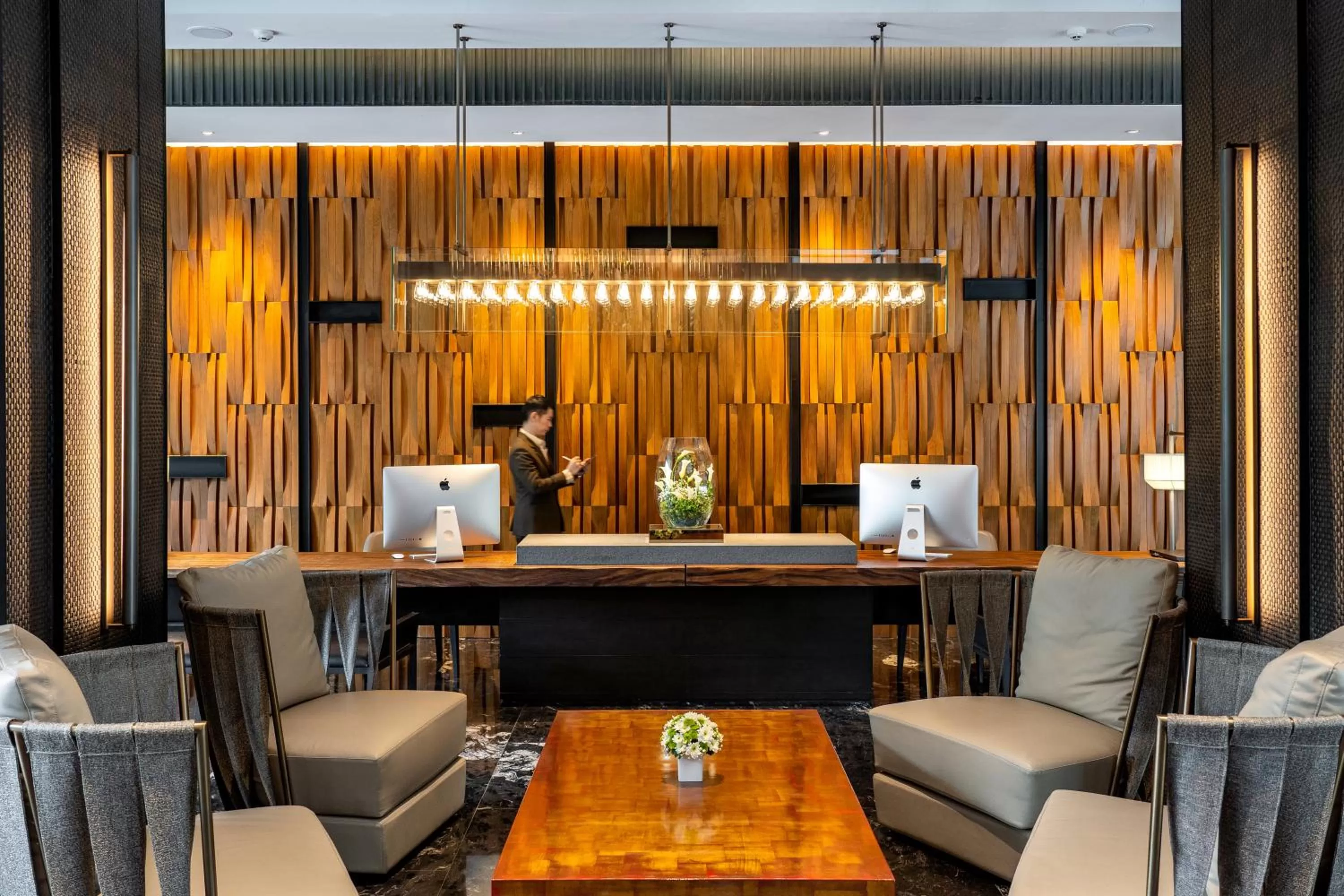 Lobby or reception in Villa Deva Resort & Hotel Bangkok