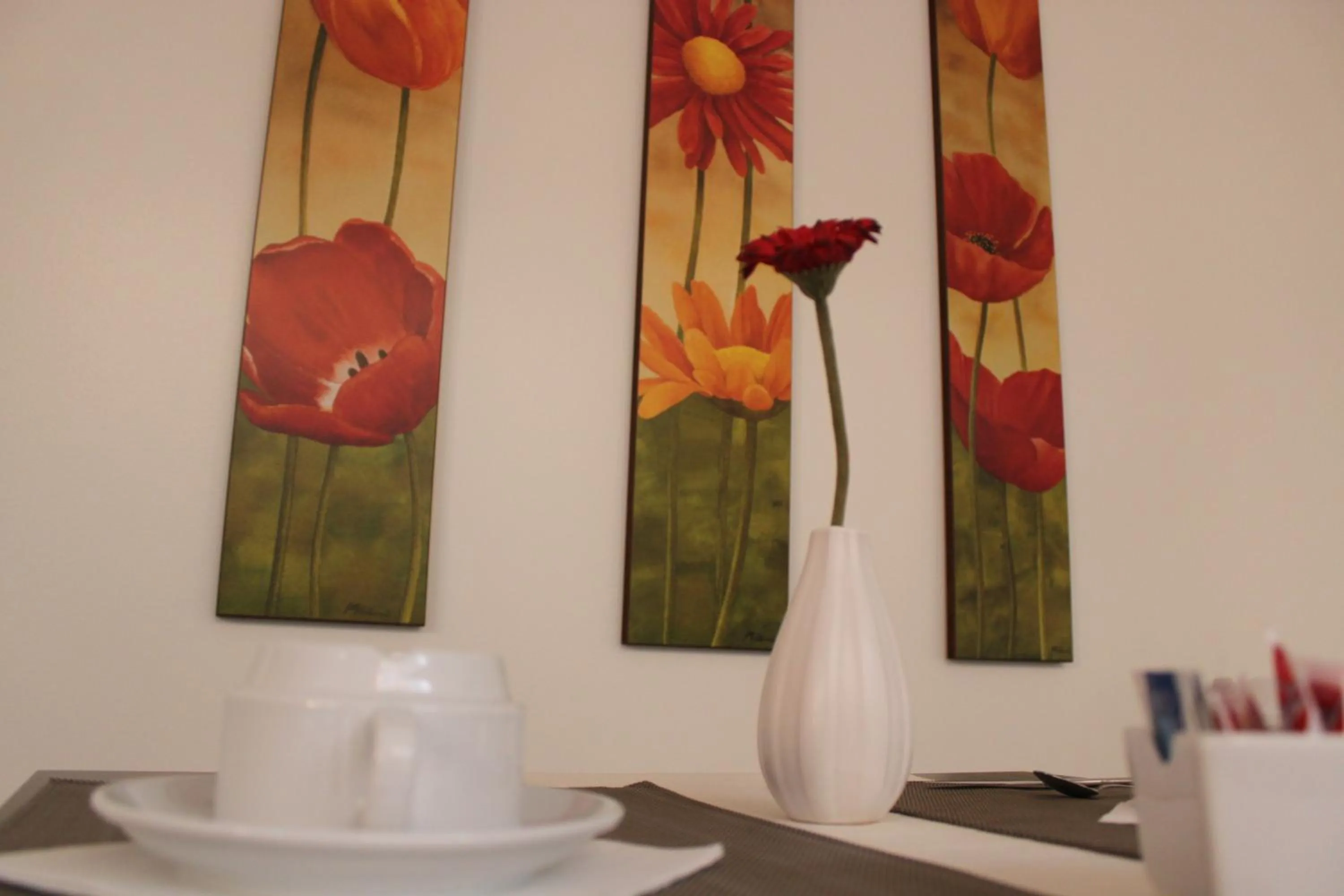 Restaurant/places to eat in Hotel Michelangelo