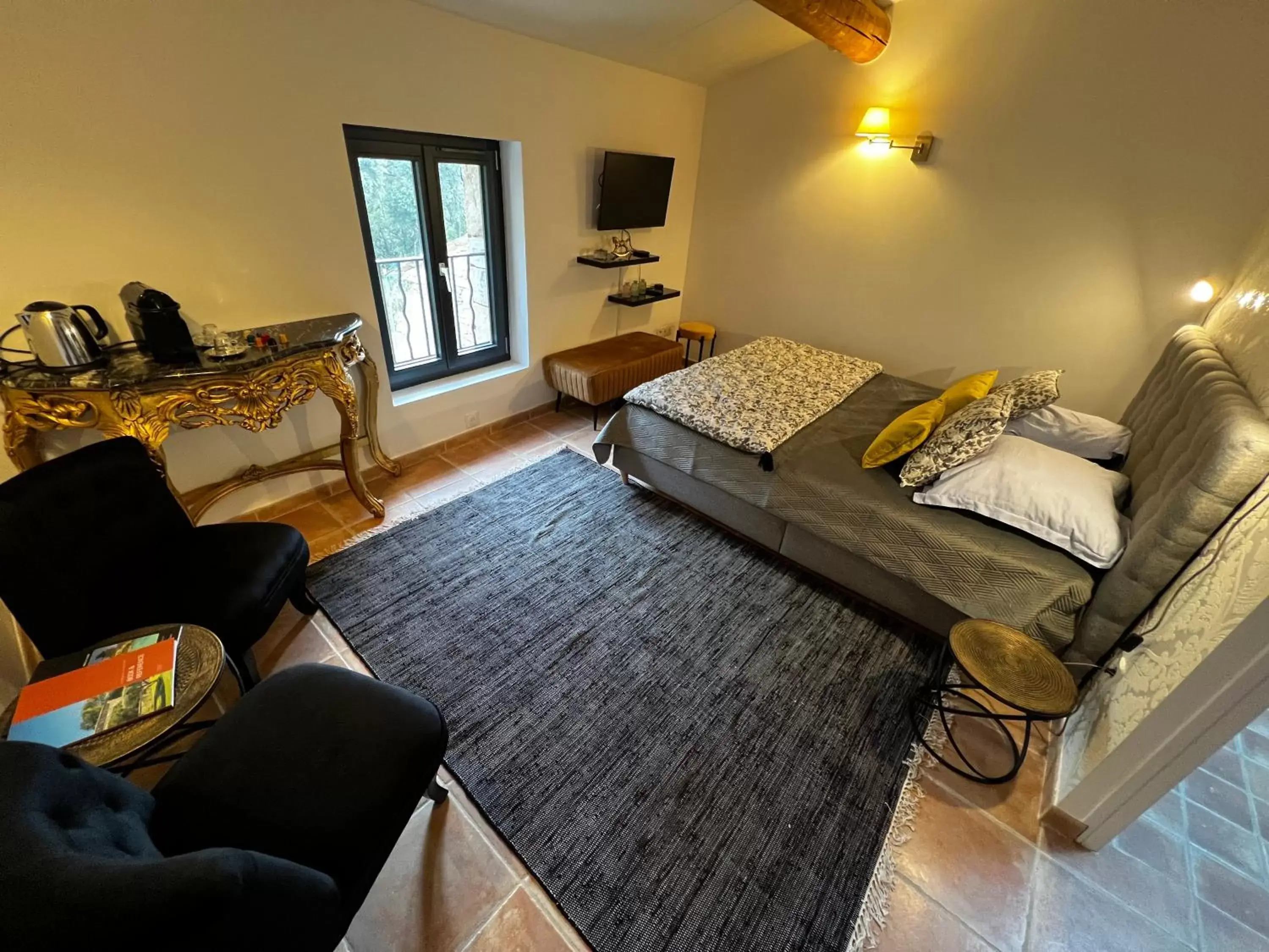 Bedroom in Le clos des songes.