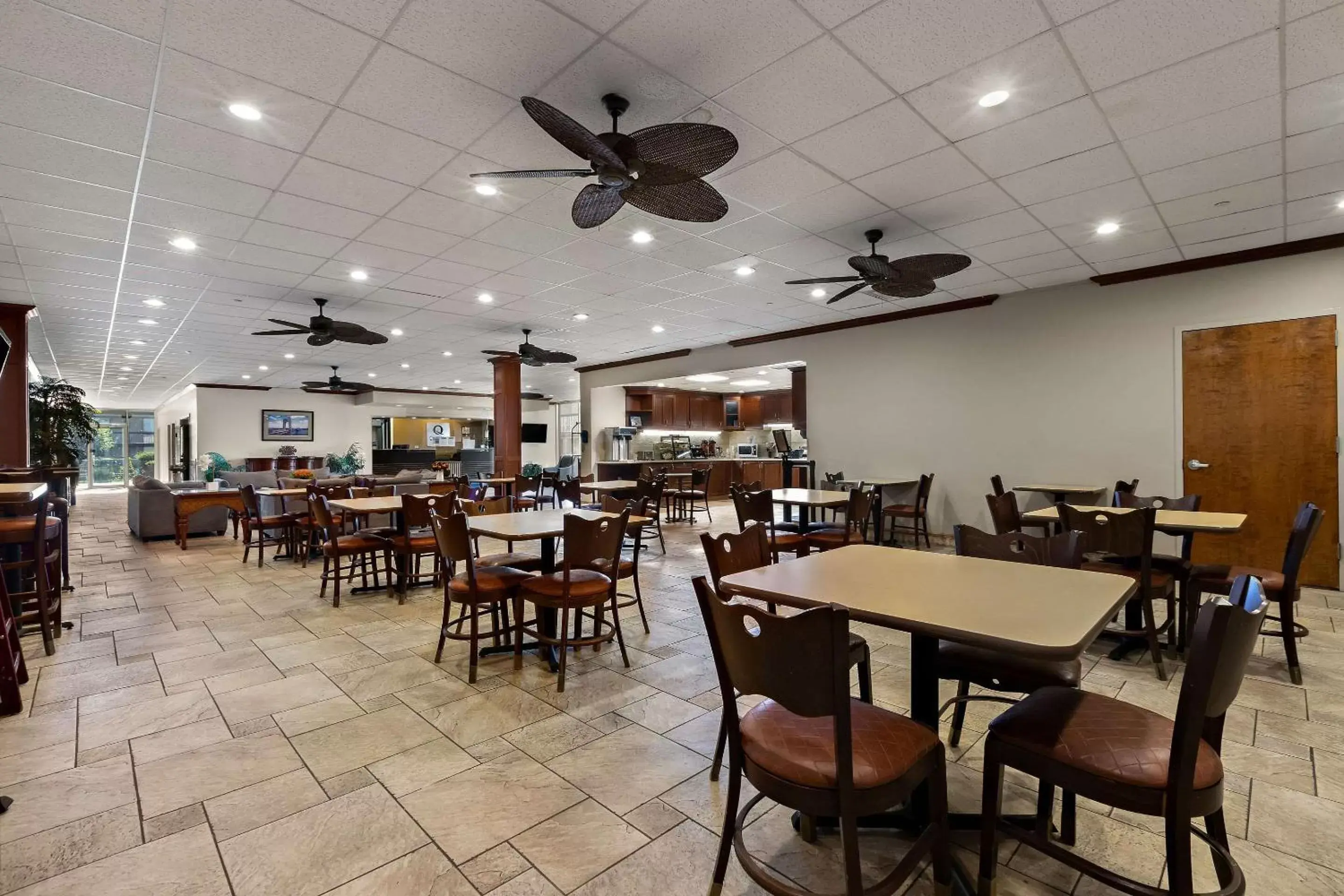 Breakfast, Restaurant/Places to Eat in Quality Inn Wayne - Fairfield Area
