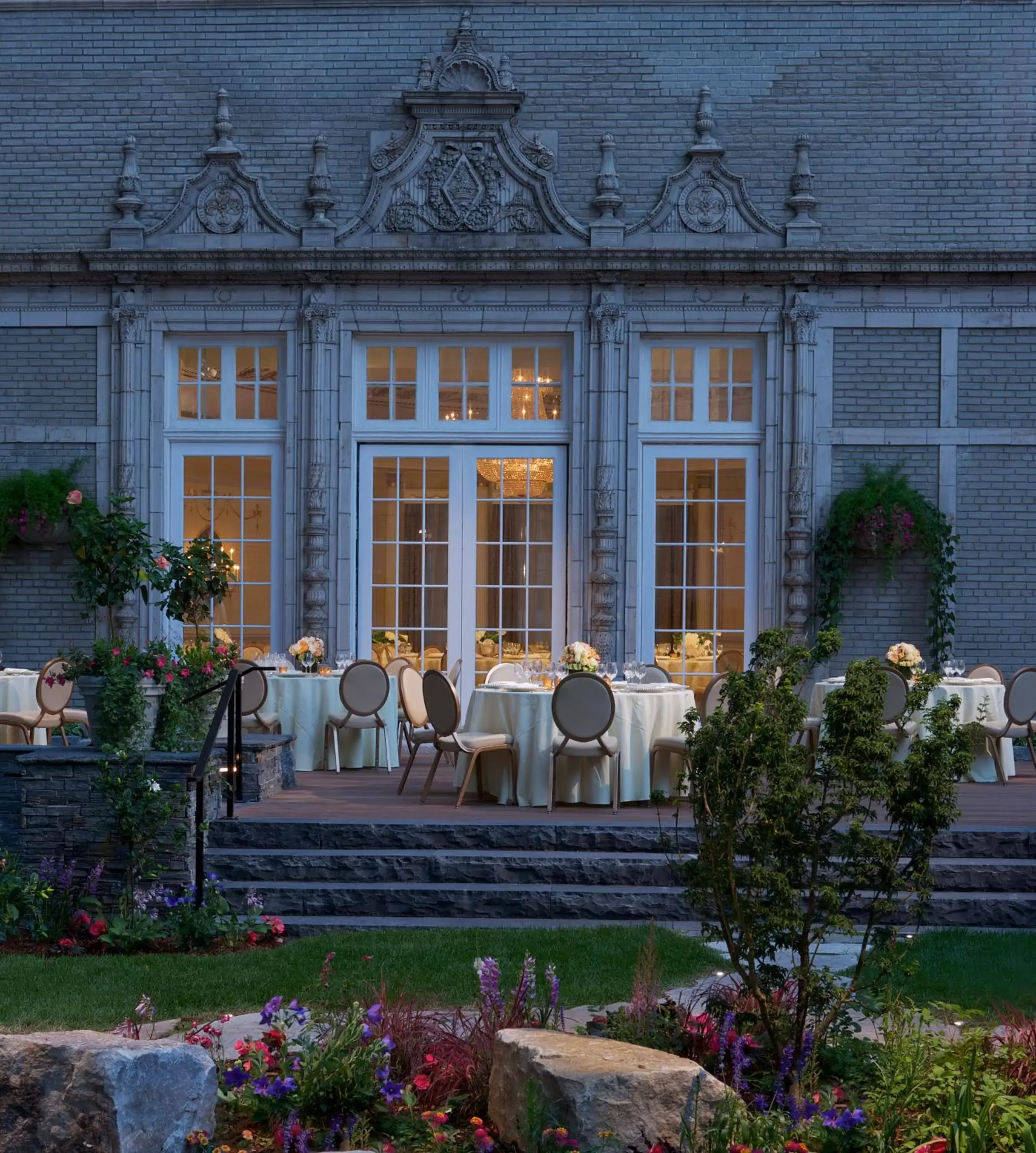 Garden, Property Building in The Ritz-Carlton, Montreal