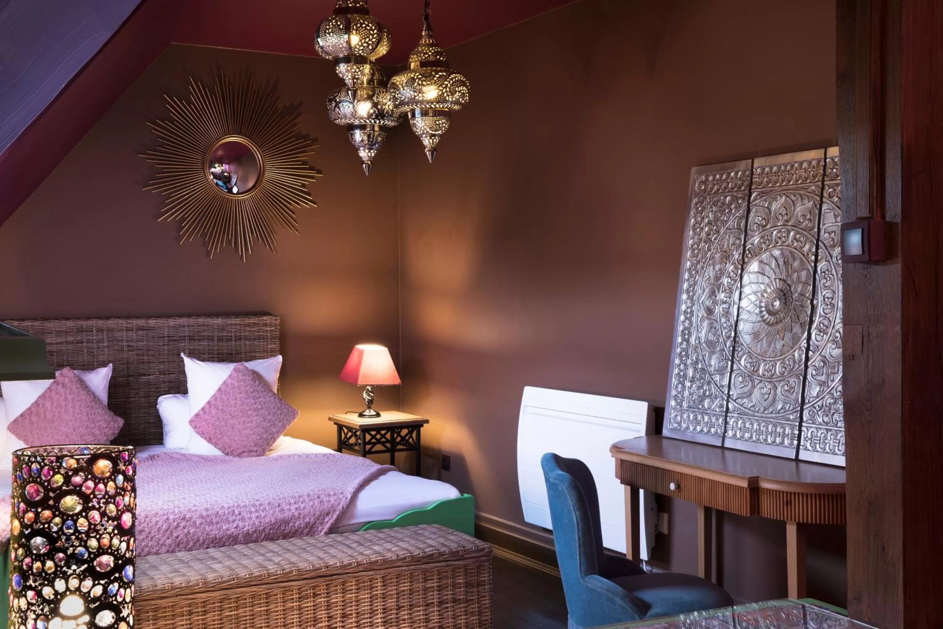 Photo of the whole room, Bed in Hotel et Spa Le Lion d'Or