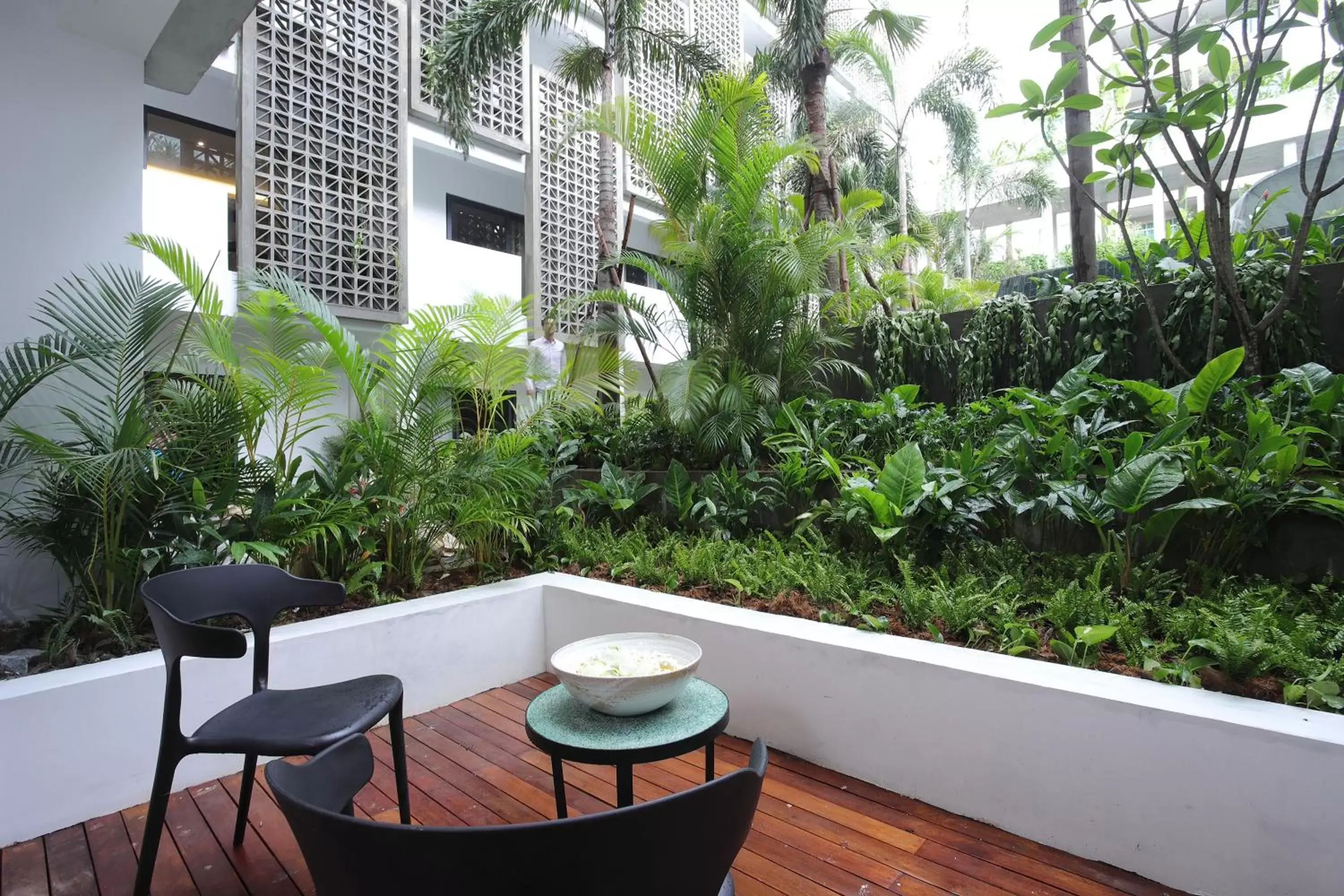 Garden, Balcony/Terrace in Baitong Hotel & Resort Phnom Penh