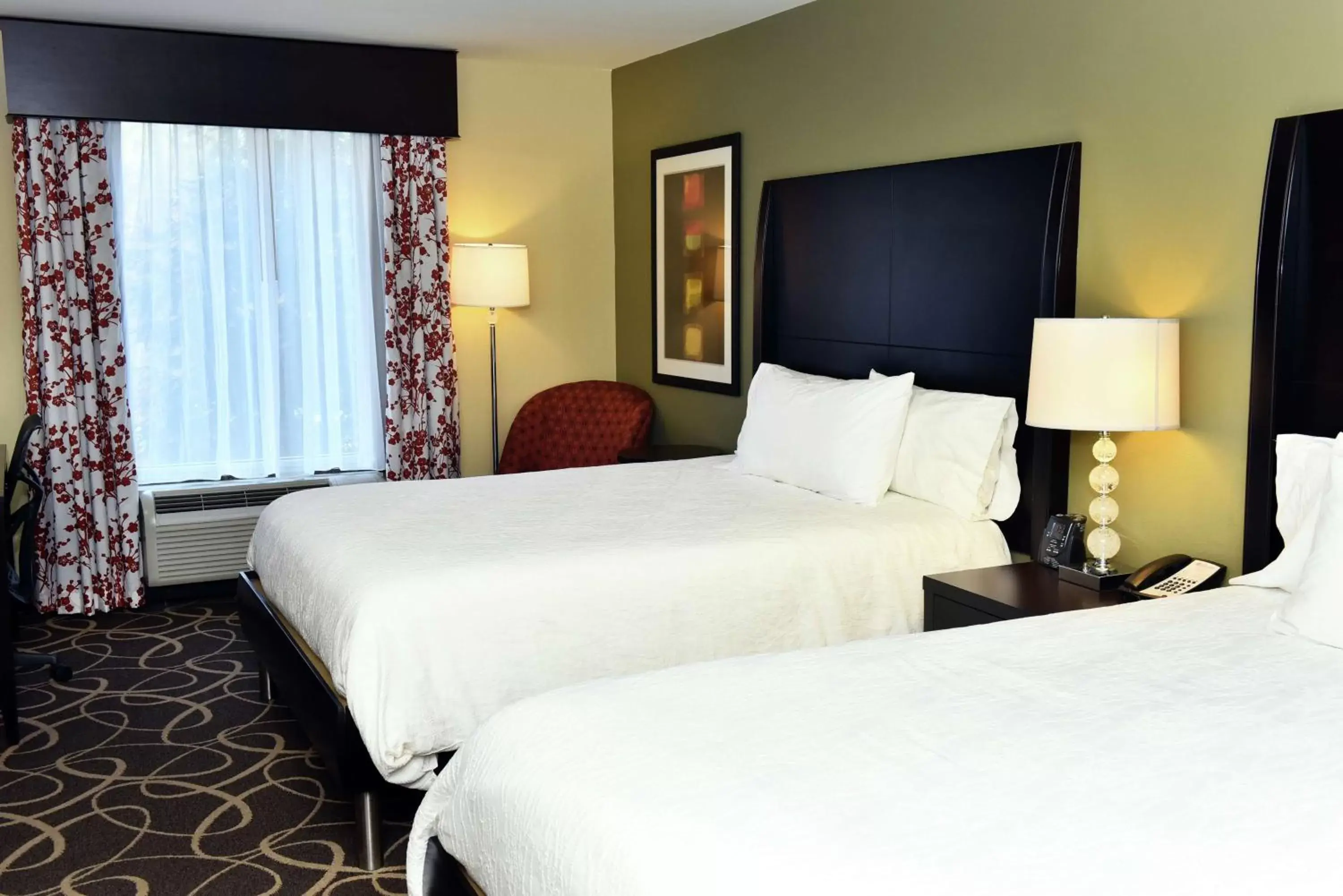 Bed in Hilton Garden Inn Atlanta/Peachtree City