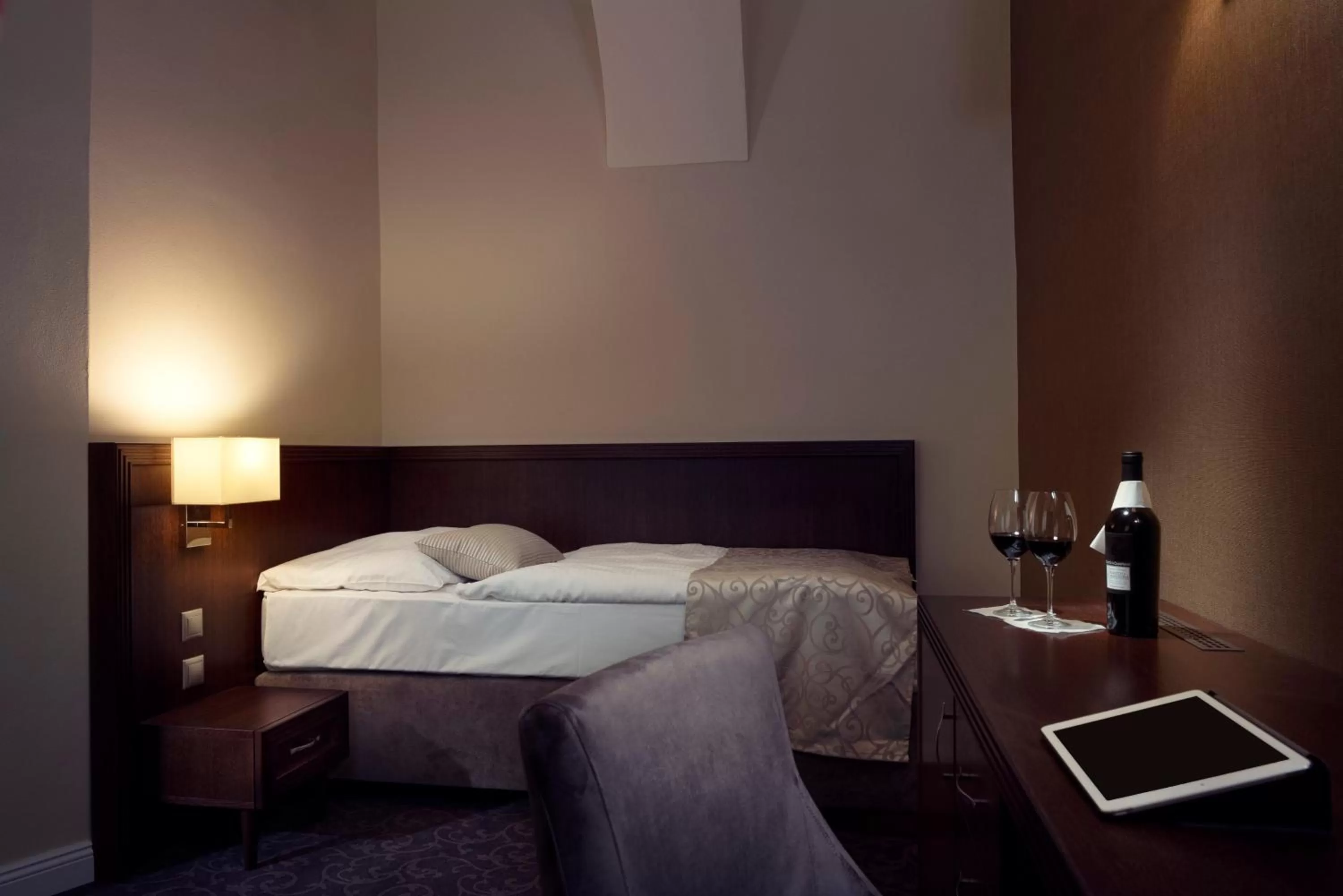 Decorative detail, Bed in Hotel Ambassador