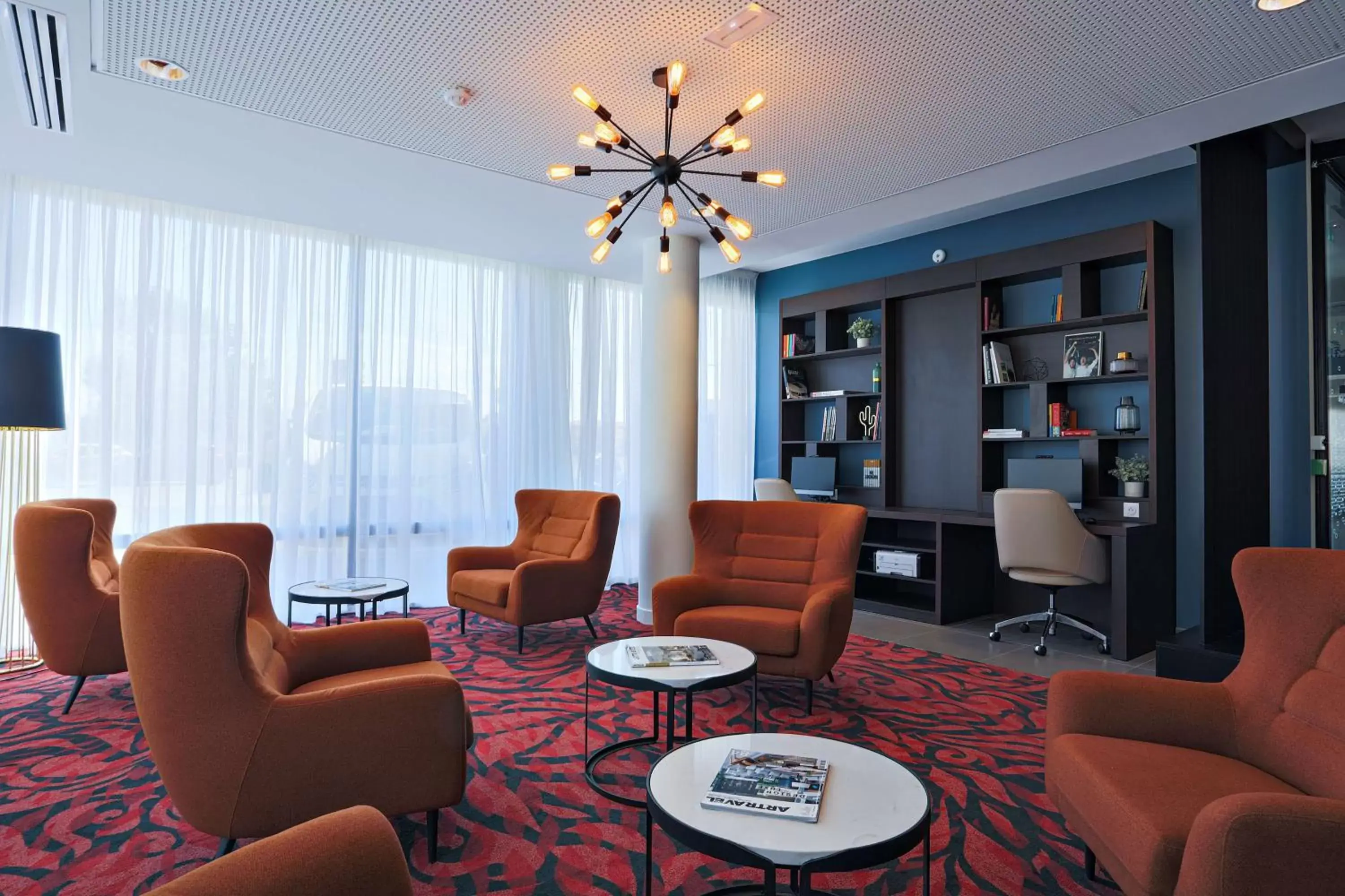 Lobby or reception, Seating Area in Hampton By Hilton Toulouse Airport