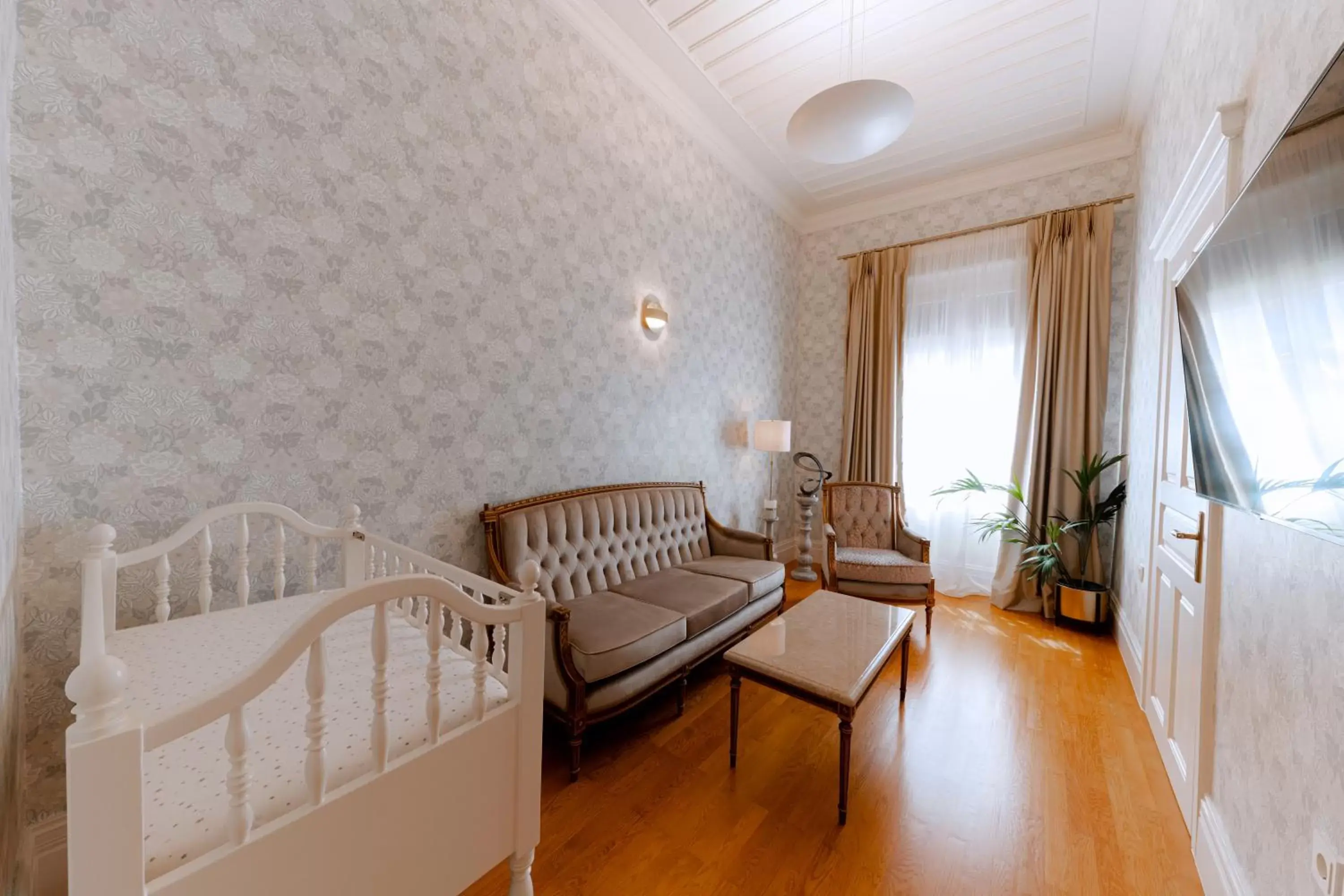 Bedroom, Seating Area in Castellano Hotel & Suites