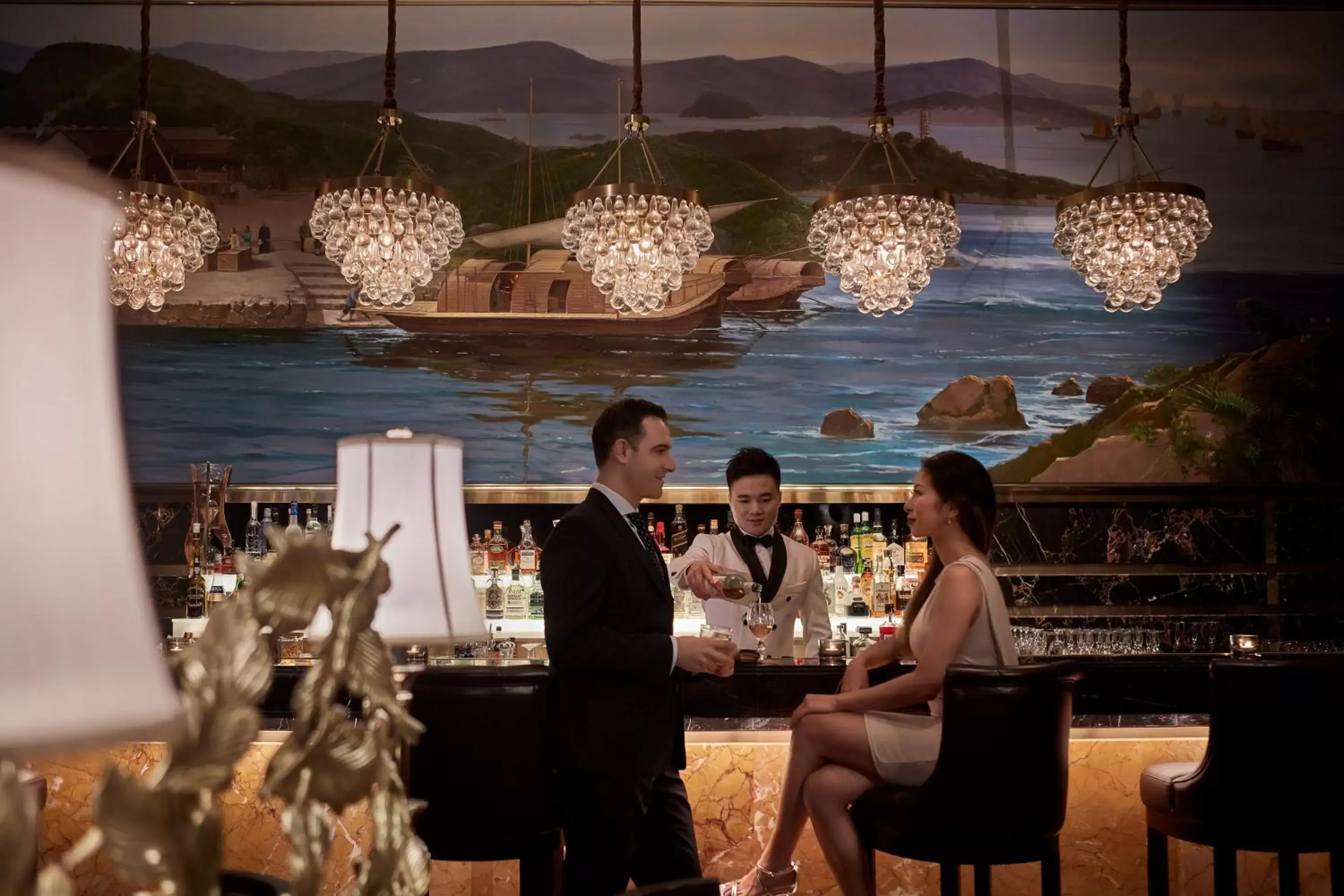 Lounge or bar in The St. Regis Zhuhai