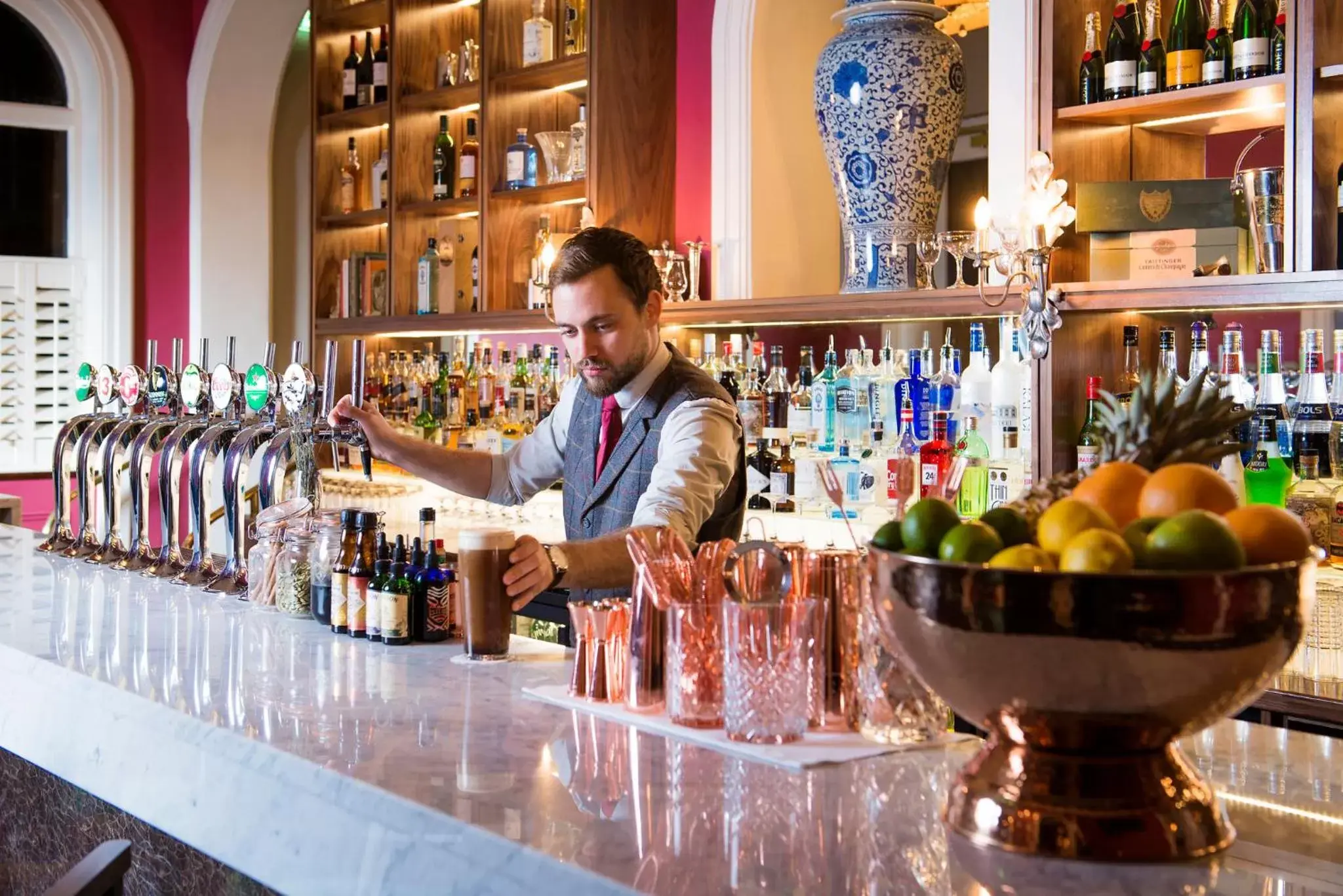 Lounge or bar in The Metropole Hotel Cork