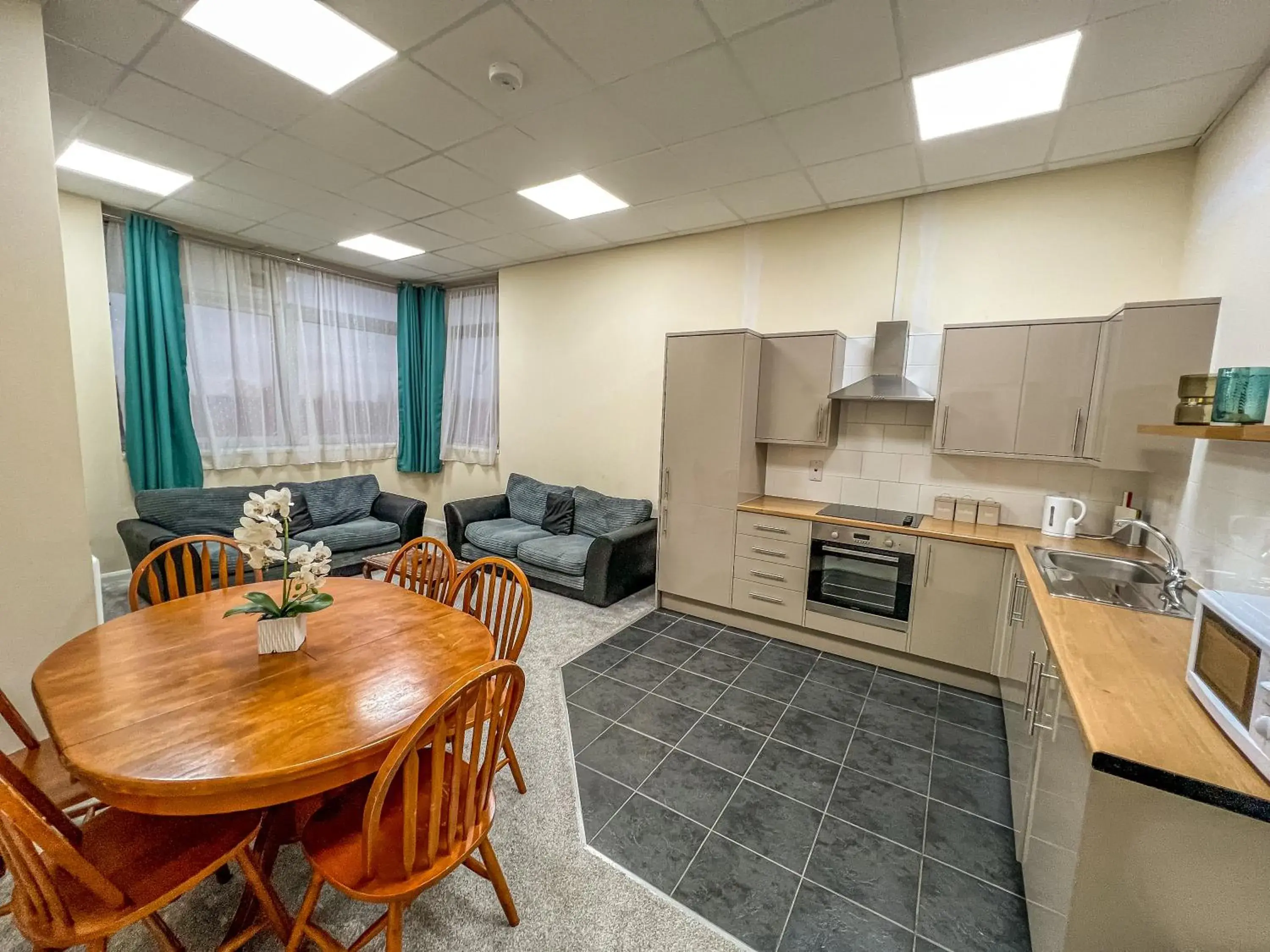 Living room in County Hall Apartment Hotel