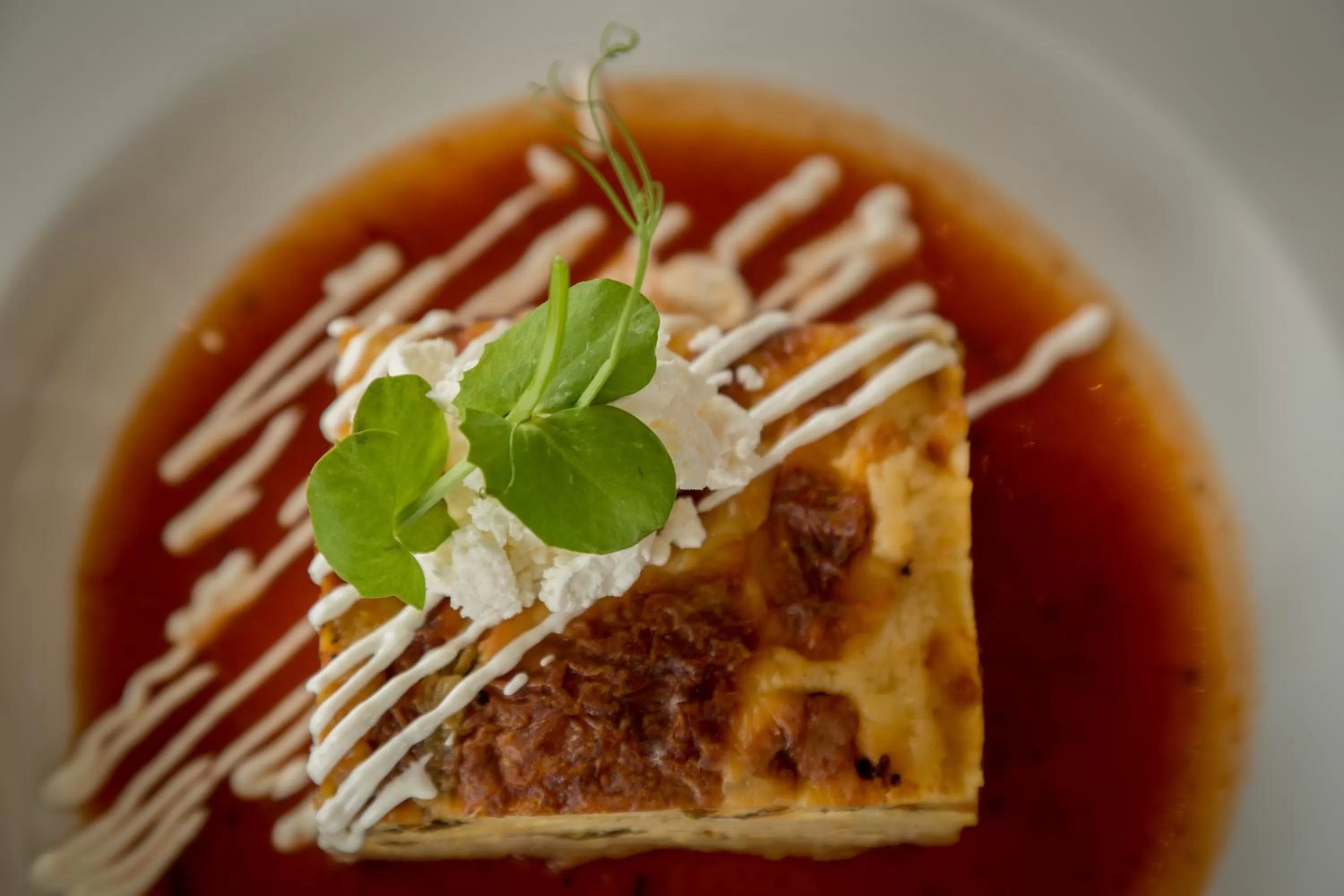 Restaurant/places to eat in Suites Contempo