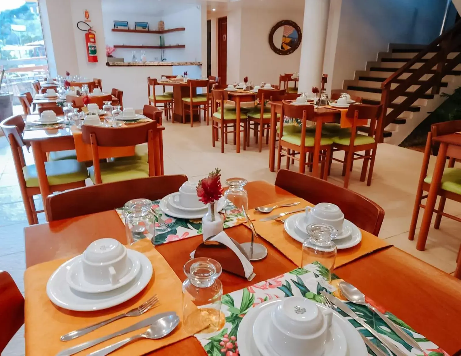 Coffee/tea facilities, Restaurant/Places to Eat in Pousada João Fernandes