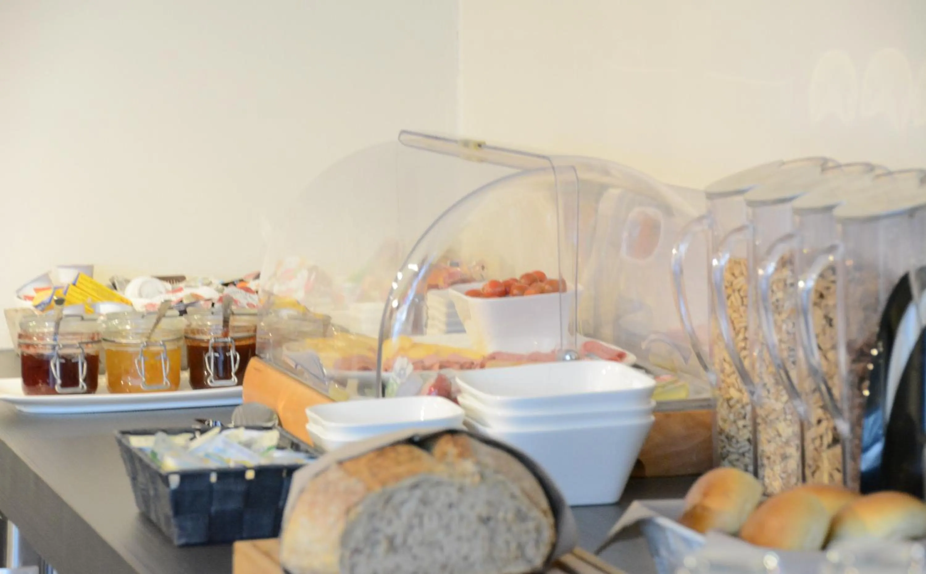 Banquet/Function facilities, Food in B&B Abalona