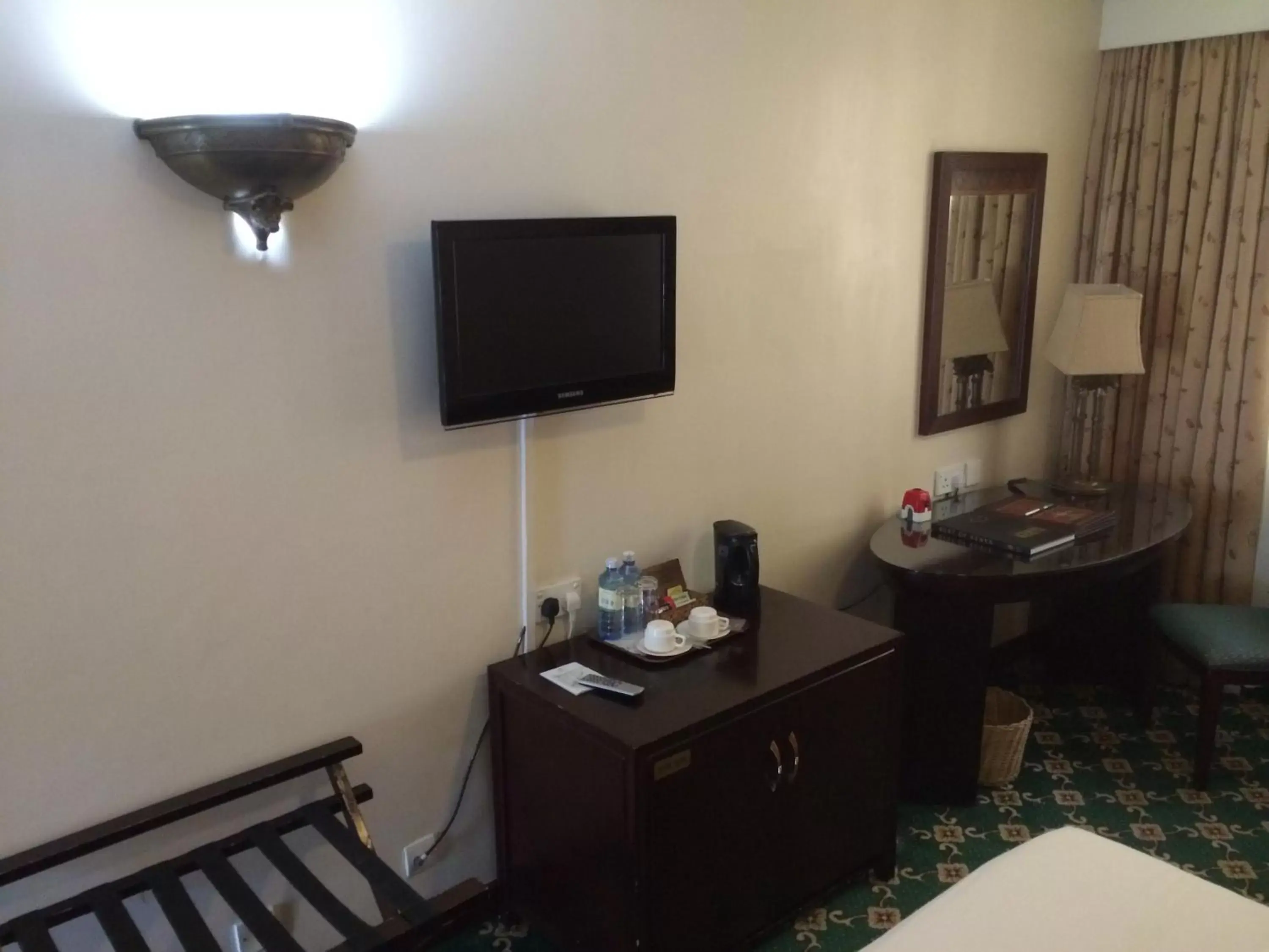 TV and multimedia, TV/Entertainment Center in Jacaranda Hotel Nairobi