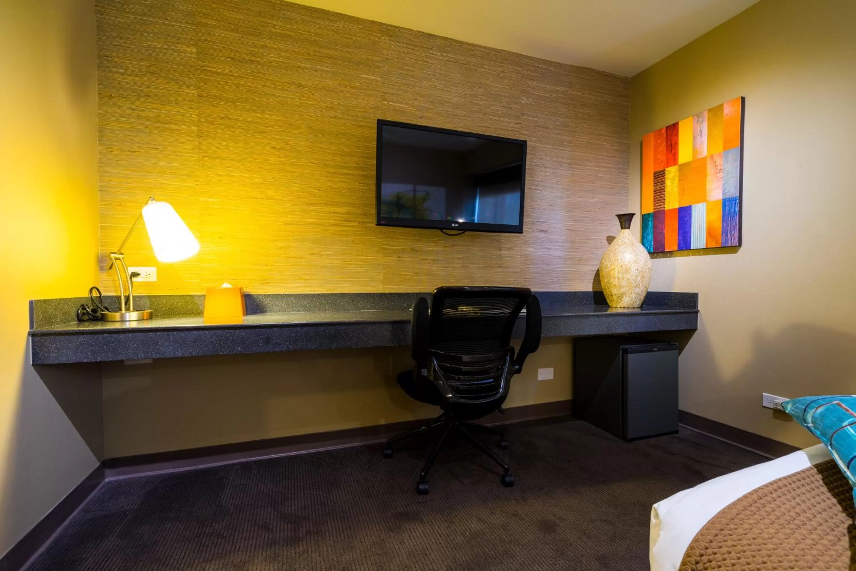 Decorative detail in VIVE Hotel Waikiki