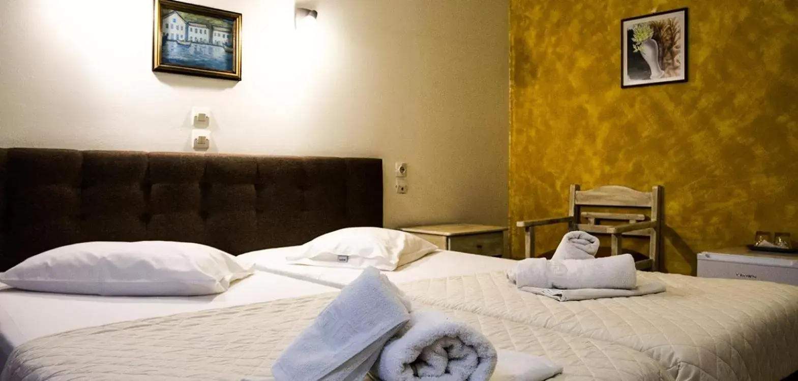 Bed in Hotel Alos