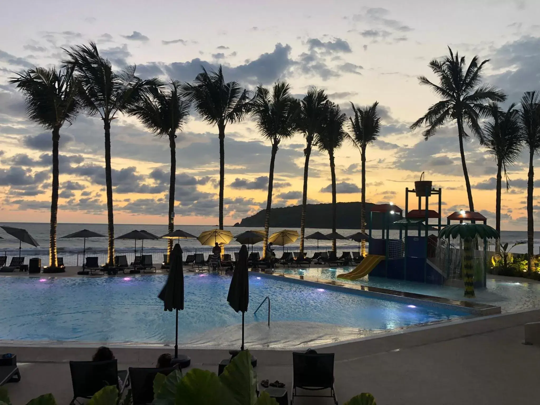 Swimming Pool in Viaggio Resort Mazatlán