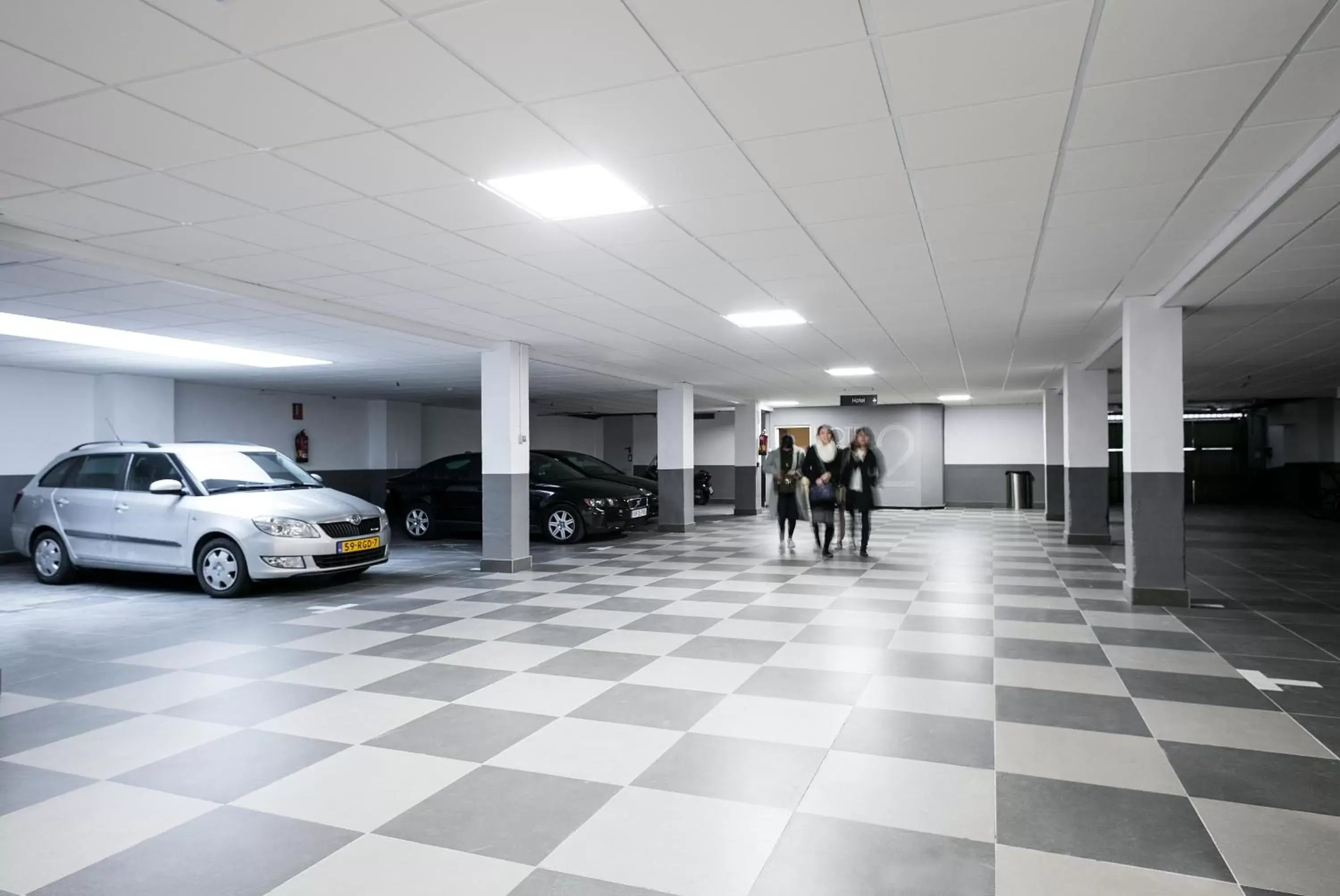 Parking, Lobby/Reception in Hotel Best Auto Hogar