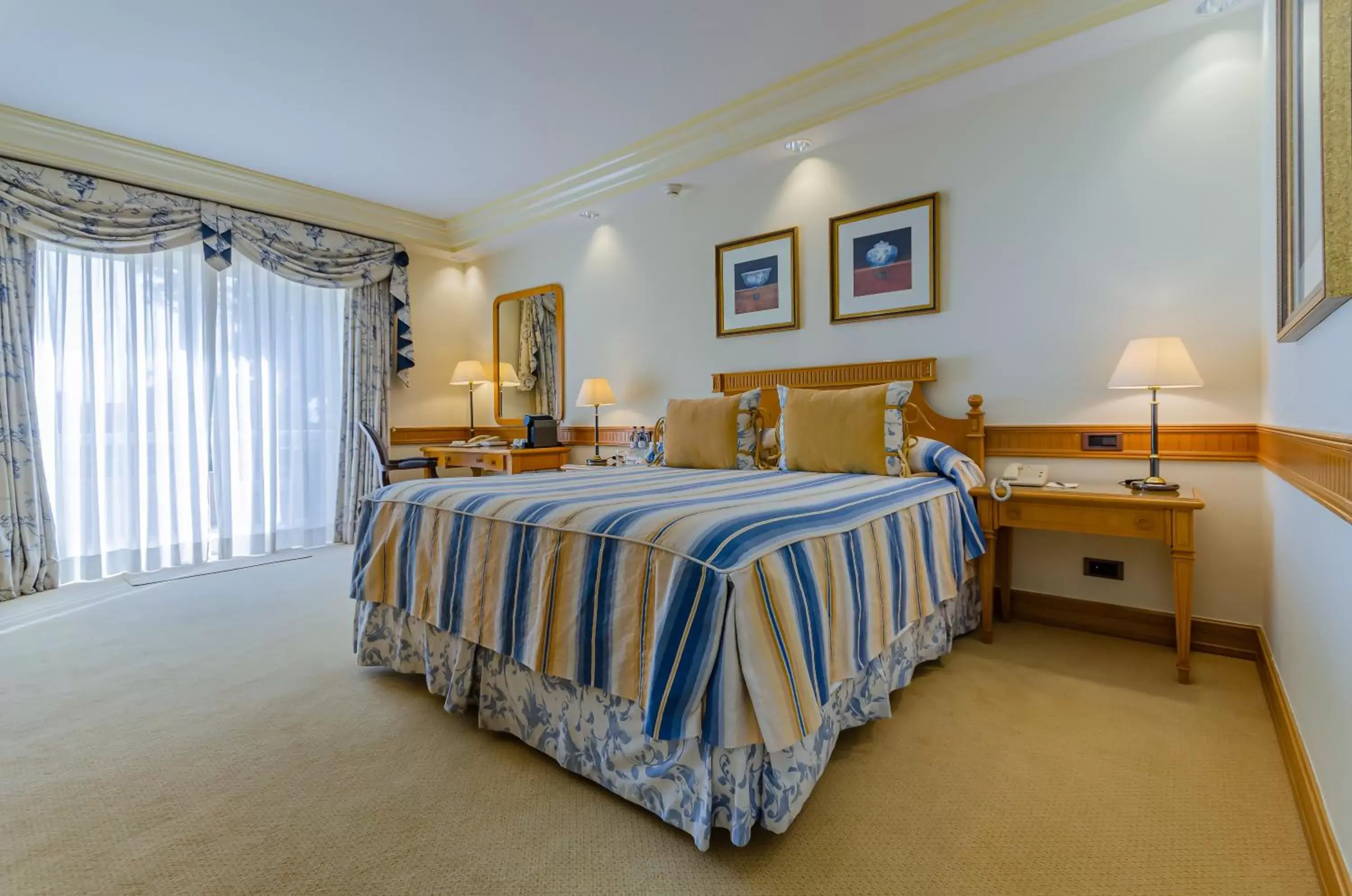 Bedroom, Bed in Olissippo Lapa Palace – The Leading Hotels of the World