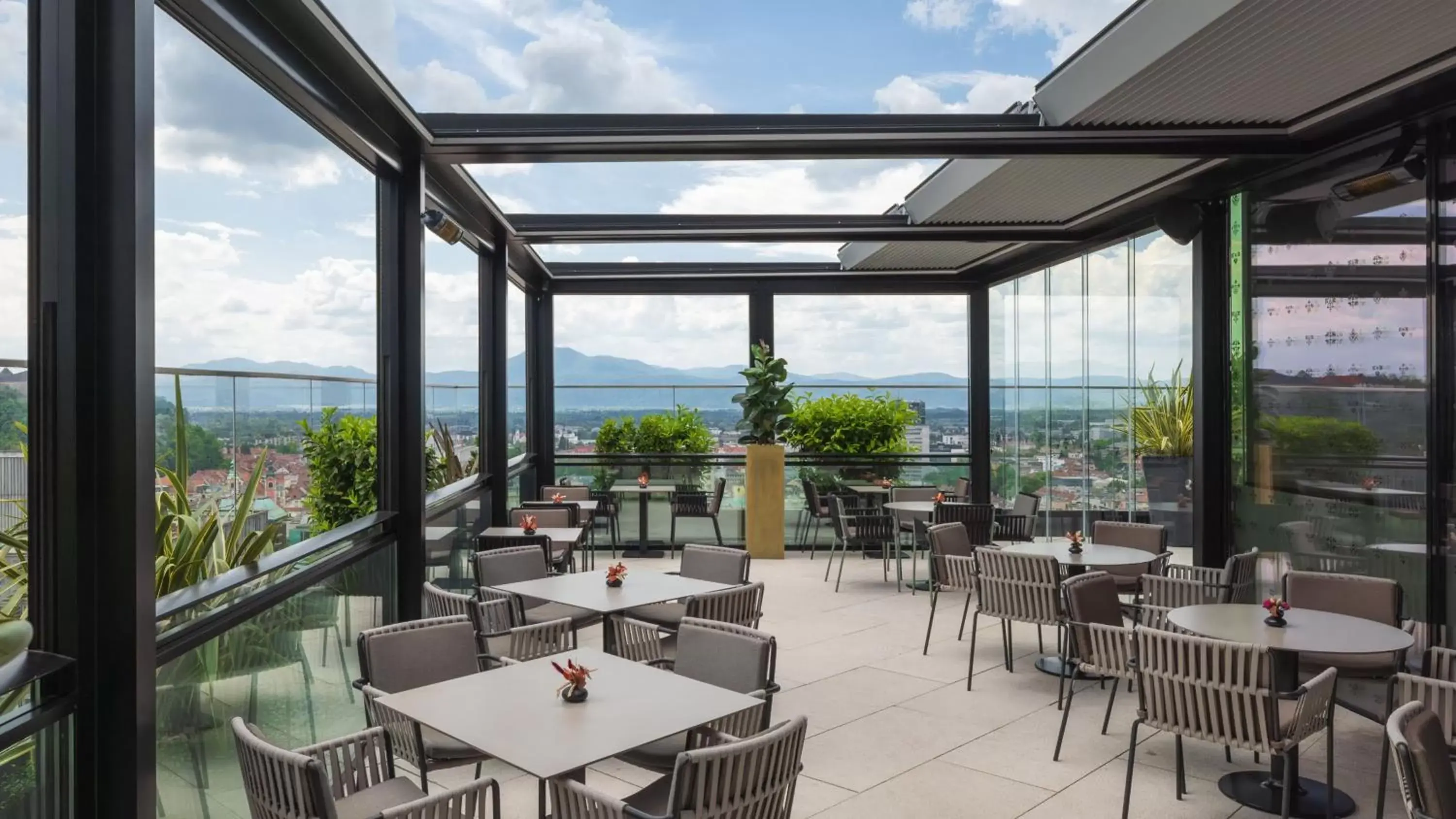 Restaurant/Places to Eat in InterContinental - Ljubljana, an IHG Hotel