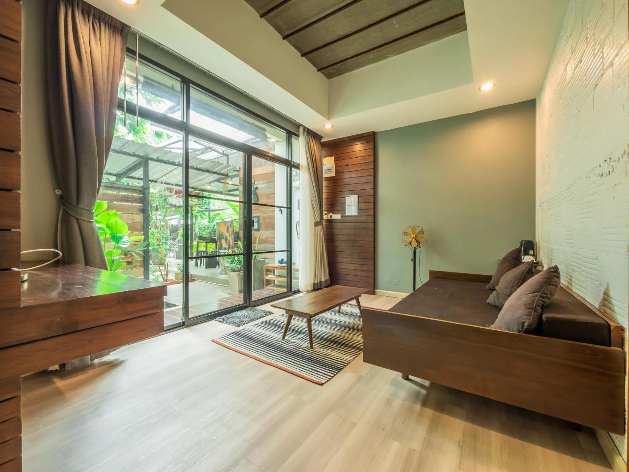 Seating area in Gord ChiangMai Hotel