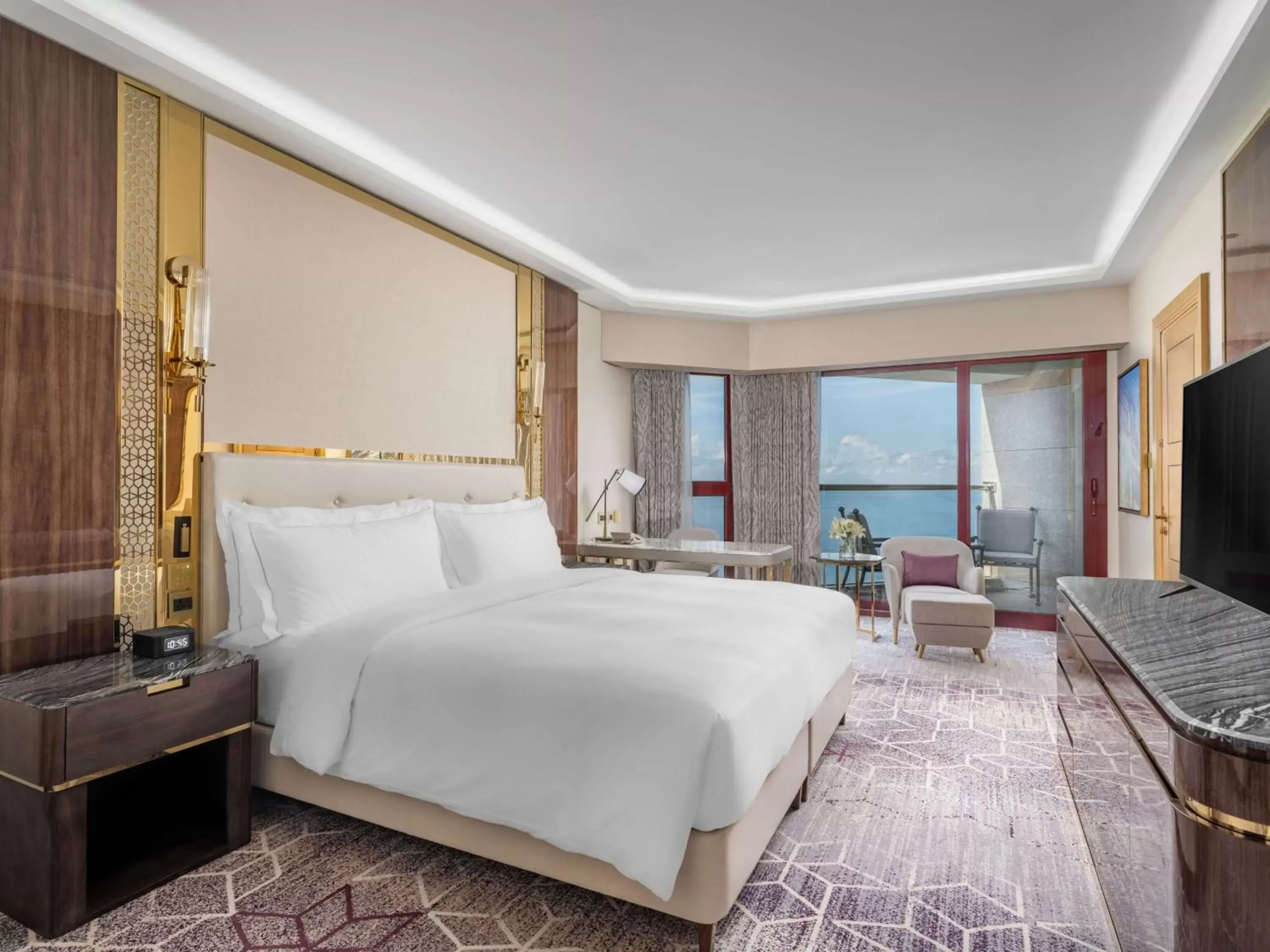 Bed in Jeddah Hilton