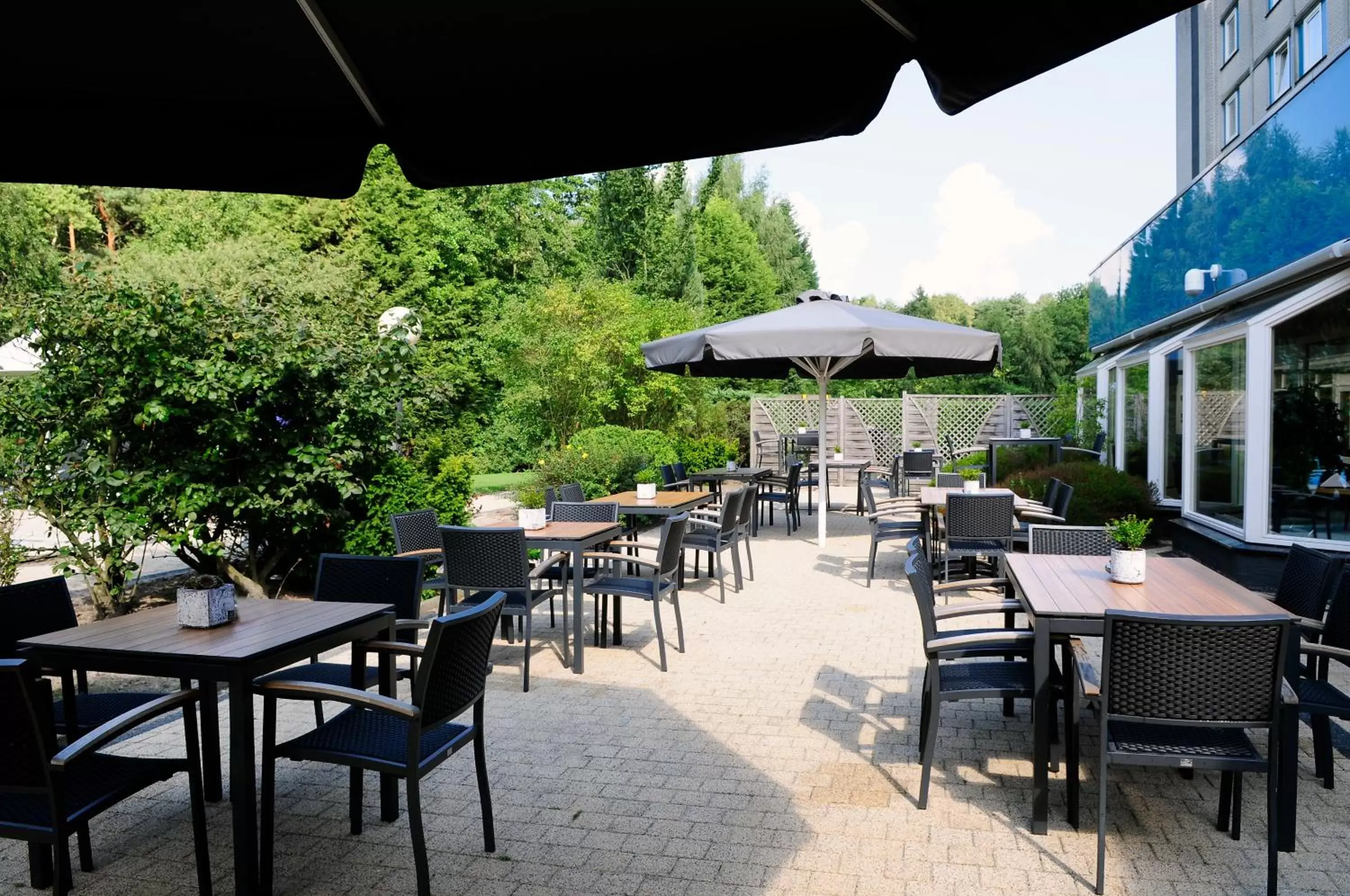 Garden, Restaurant/Places to Eat in Novotel Eindhoven