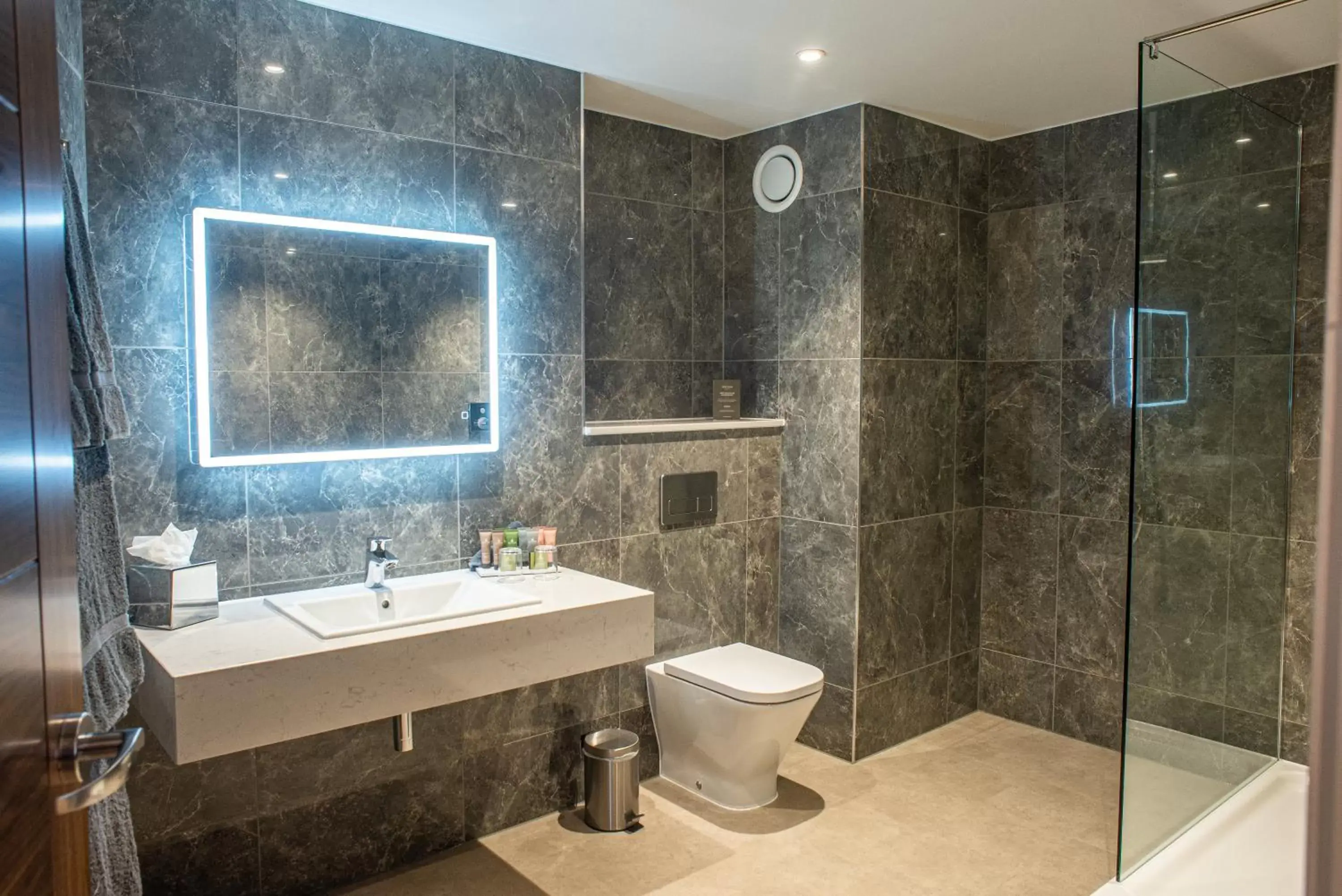 Bathroom in Crow Wood Hotel & Spa Resort