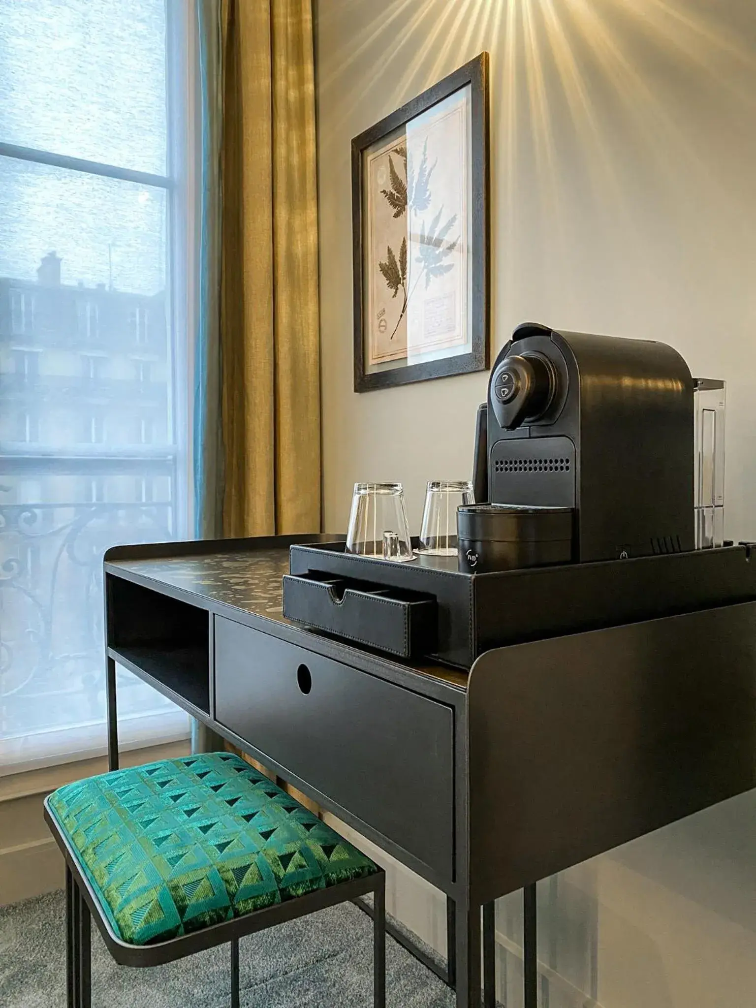 Coffee/tea facilities in ELSA, Hôtel Paris