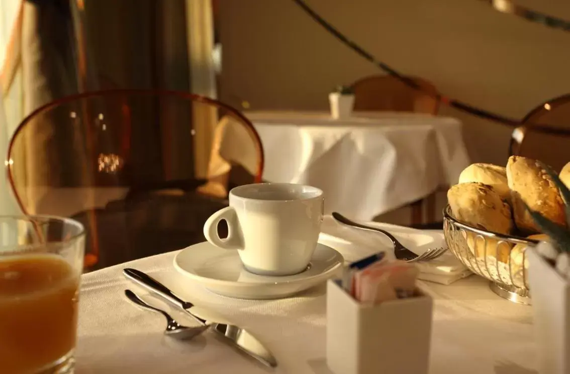 Breakfast in Grand Hotel Forlì