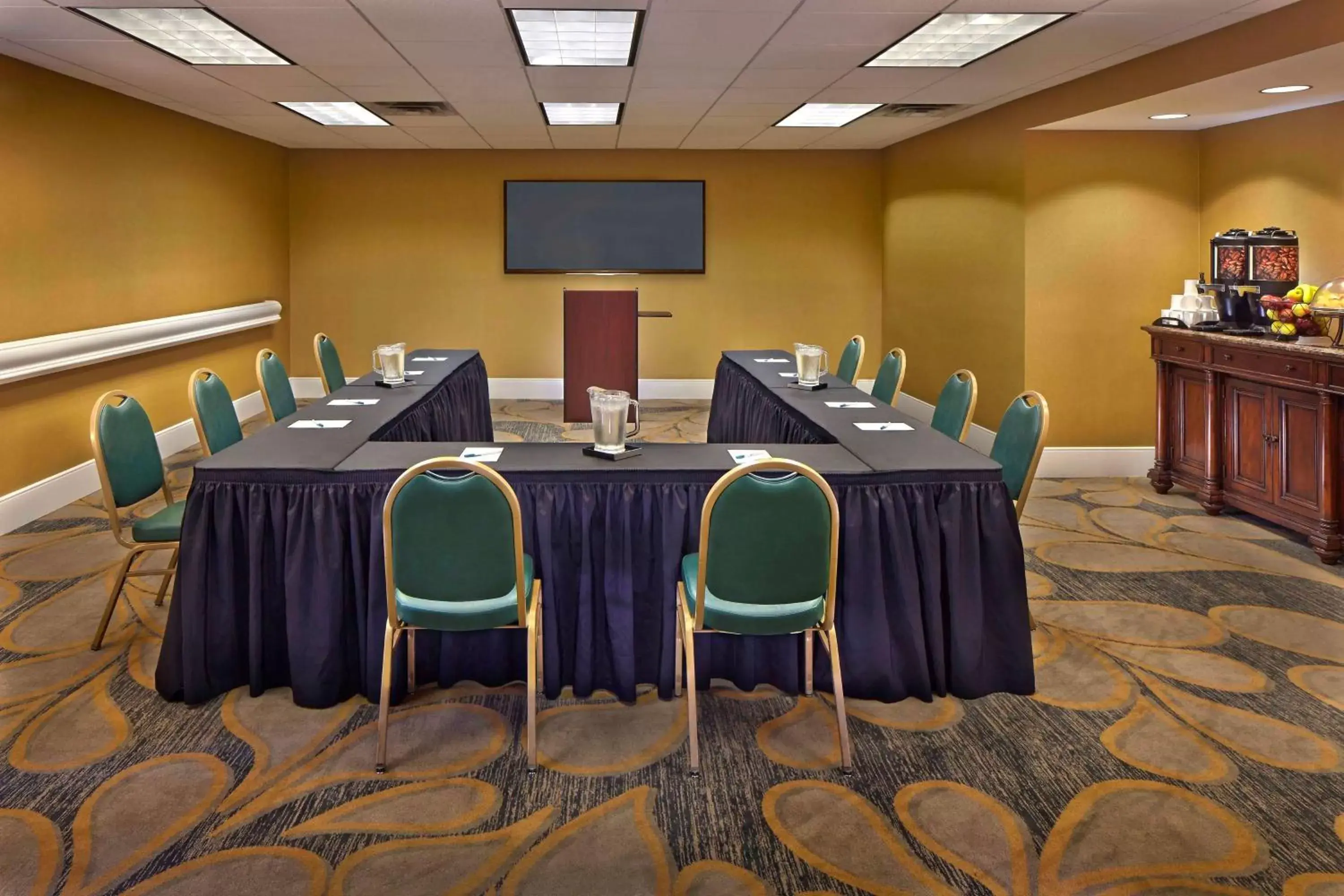 Meeting/conference room in Homewood Suites by Hilton Lake Mary