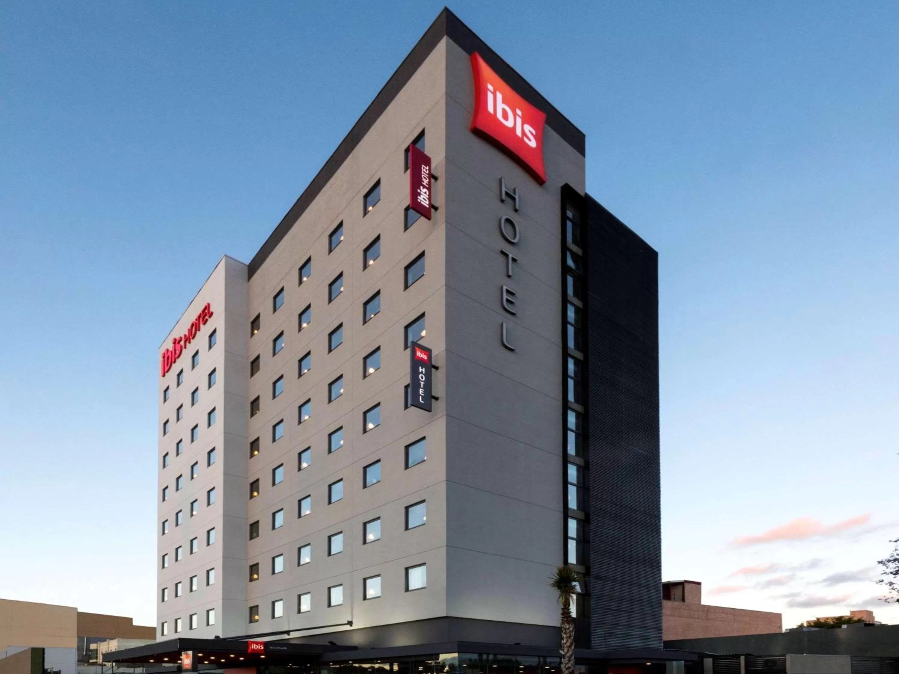 Property building in ibis Tijuana