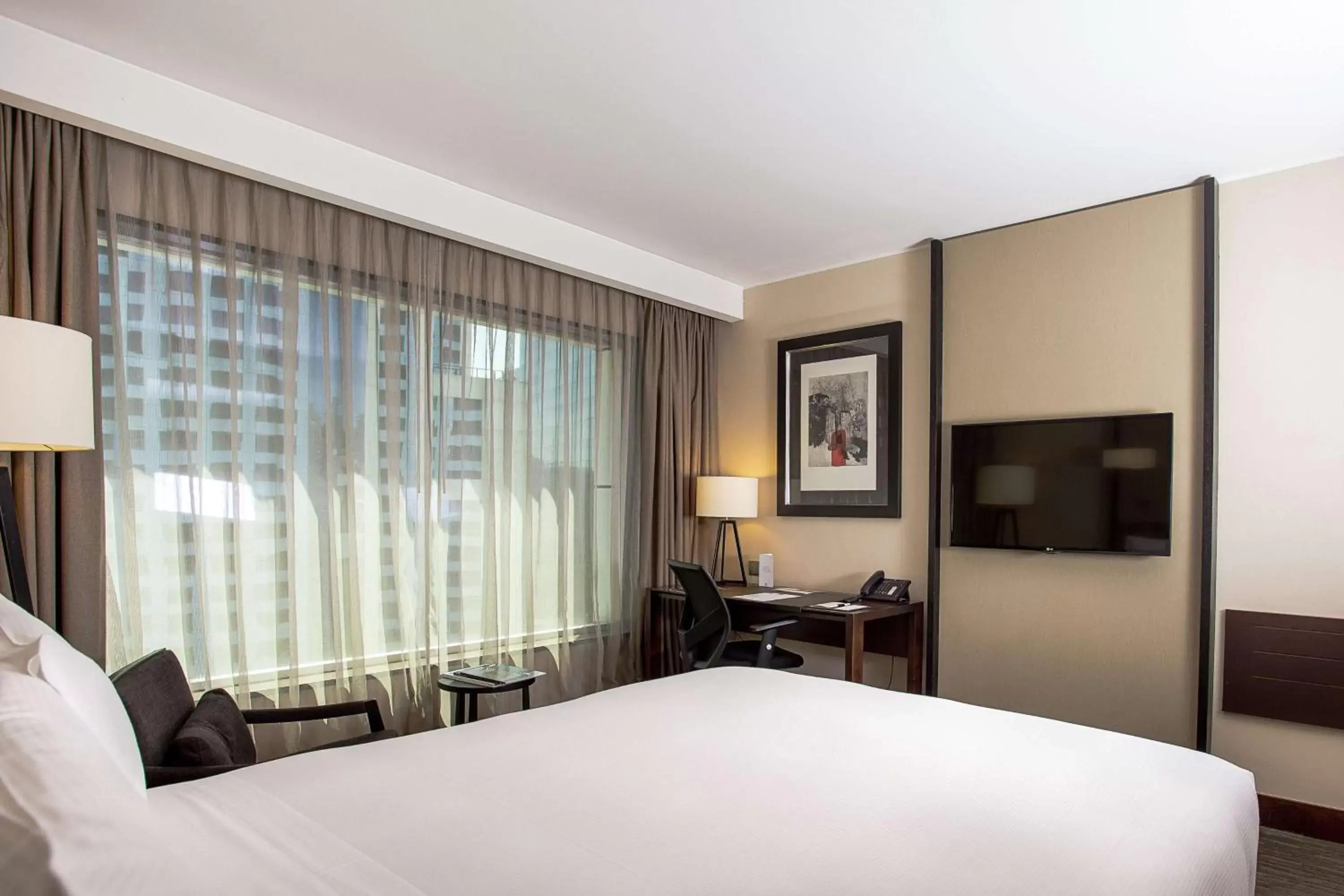 Bedroom, Bed in DoubleTree by Hilton Santiago - Vitacura