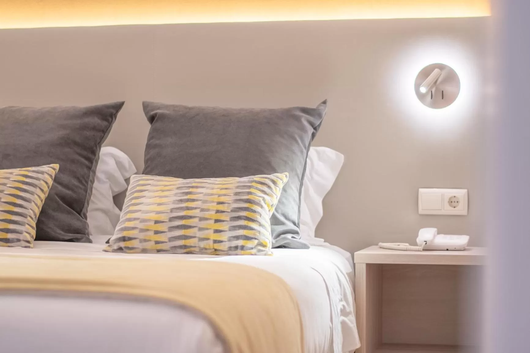 Bedroom, Bed in Loule Jardim Hotel