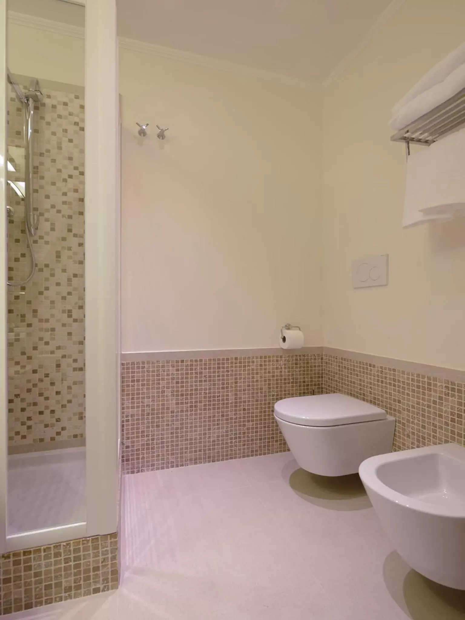 Bathroom in Polinari Rooms San Pietro Roma