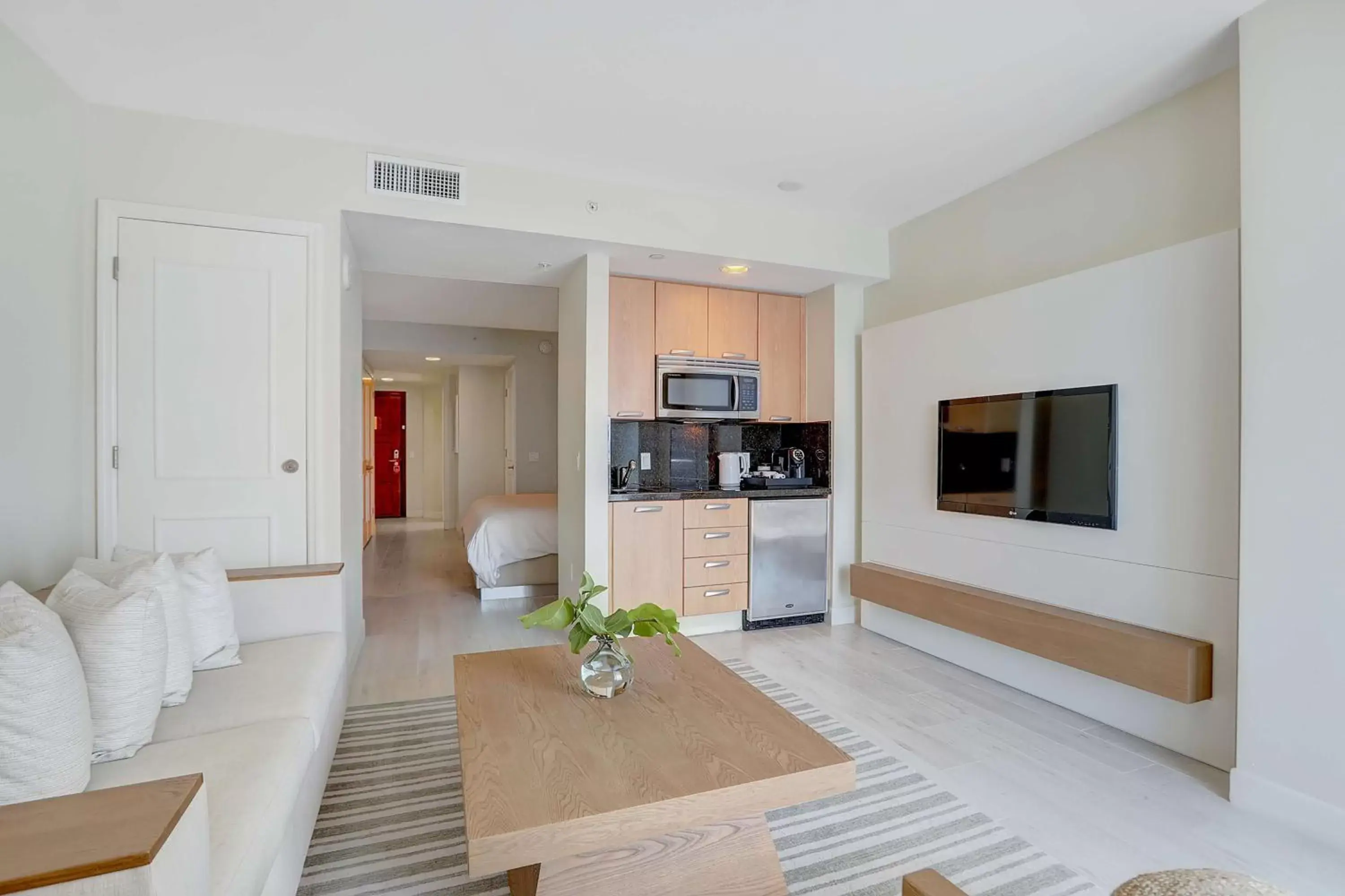 Living room, Seating Area in Hilton Fort Lauderdale Beach Resort