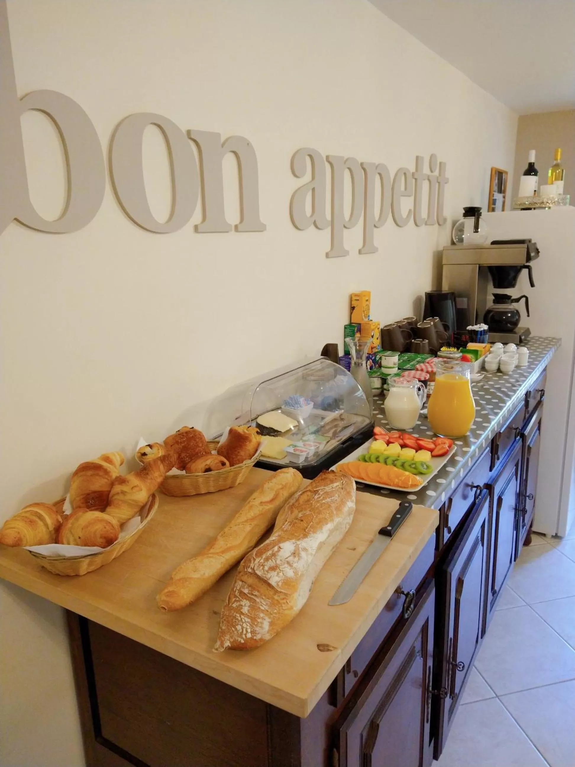 Breakfast in La Colline - Chambre d'hôtes - B&B