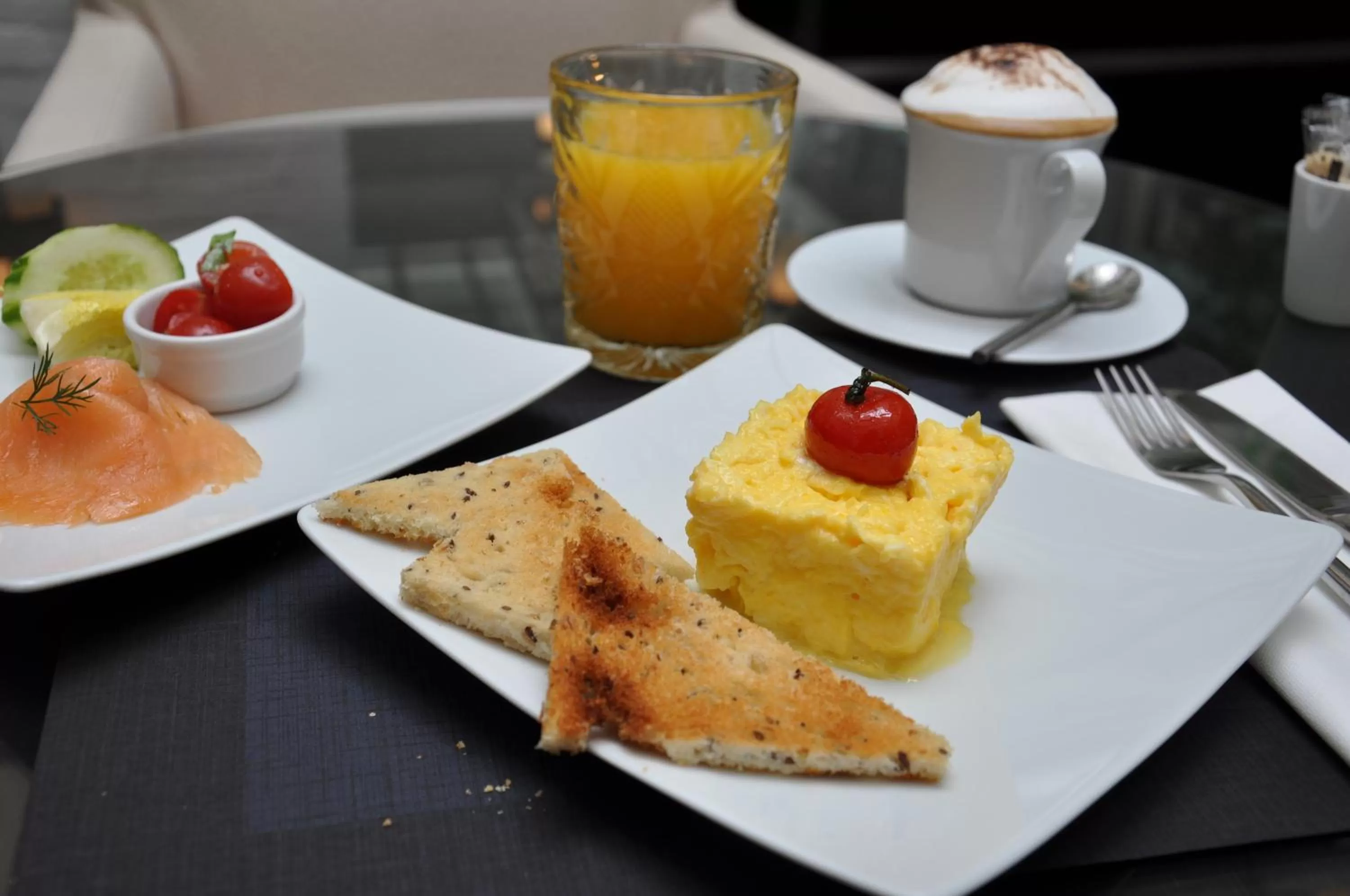 Buffet breakfast in Le A