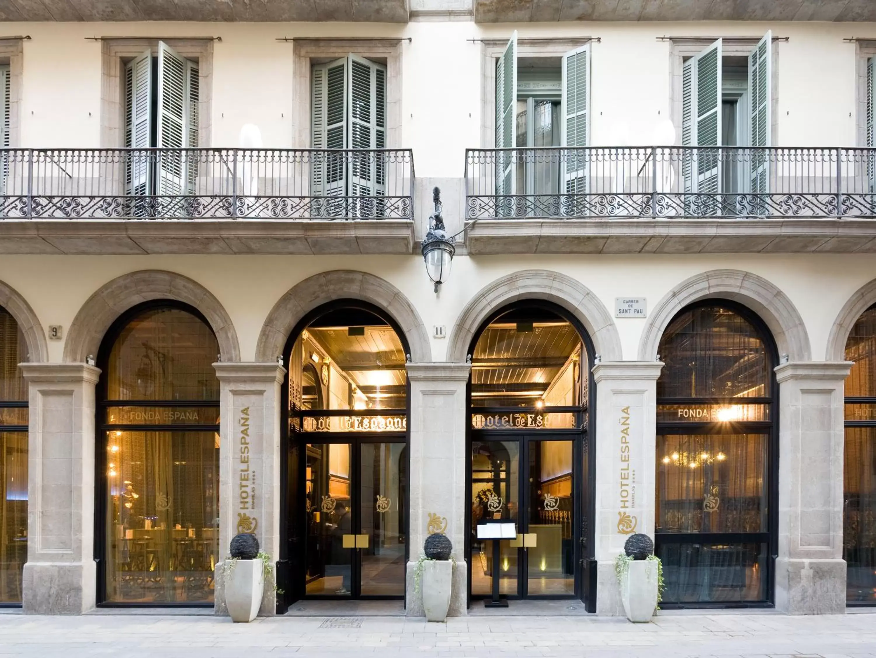 Facade/entrance, Property Building in Hotel España Ramblas