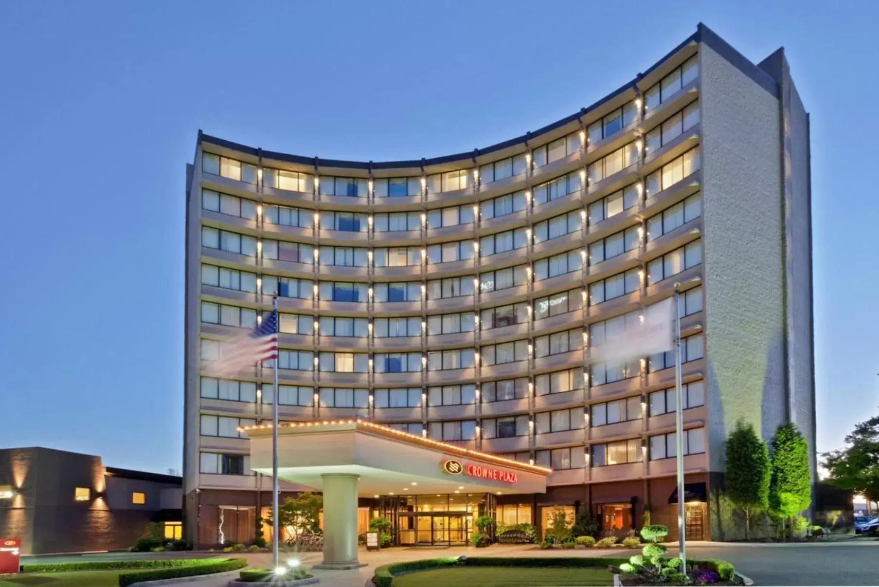 Property Building in Crowne Plaza Hotel Portland-Downtown Convention Center, an IHG Hotel