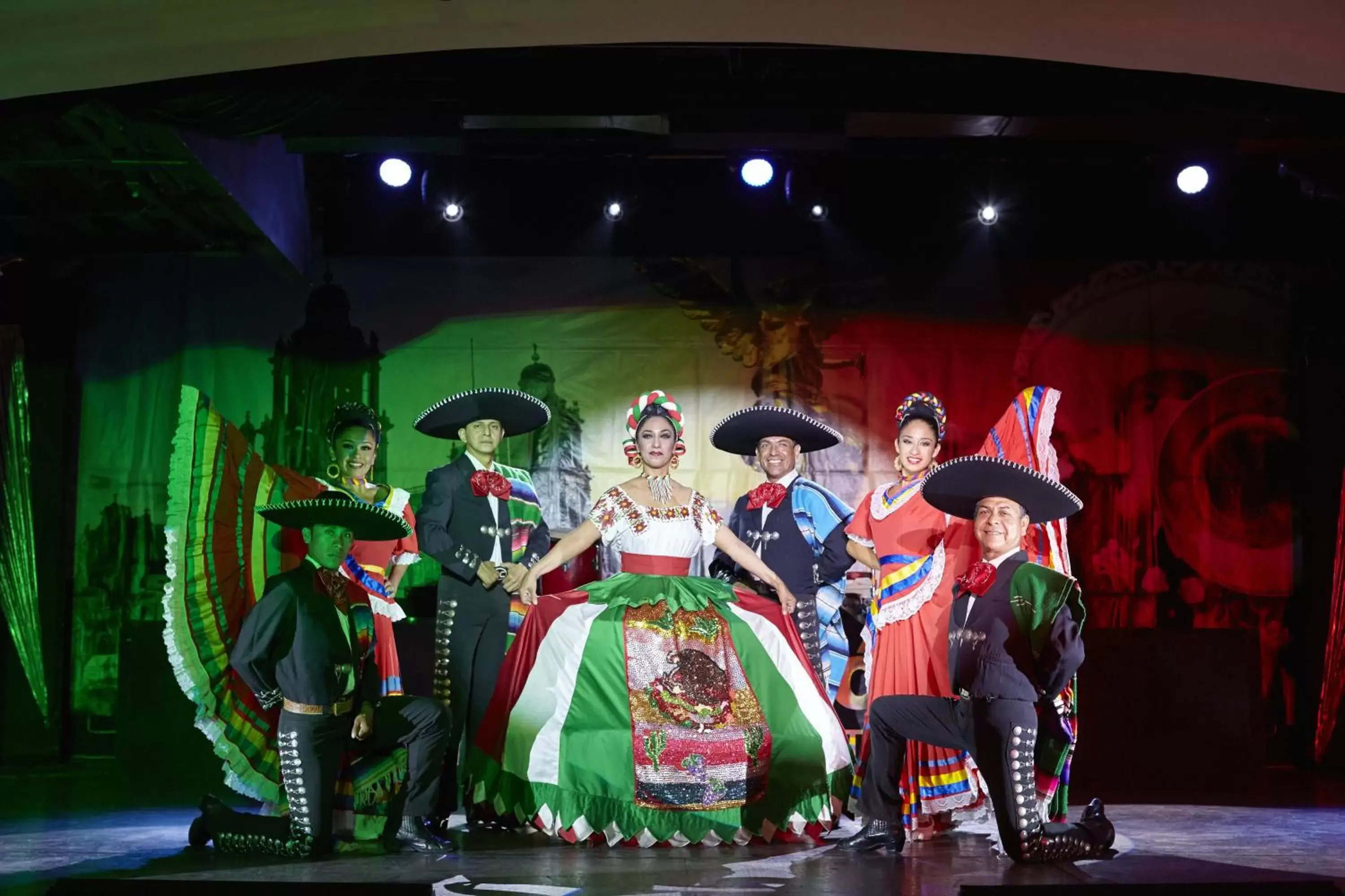 Evening entertainment in Occidental Tucancún - All Inclusive