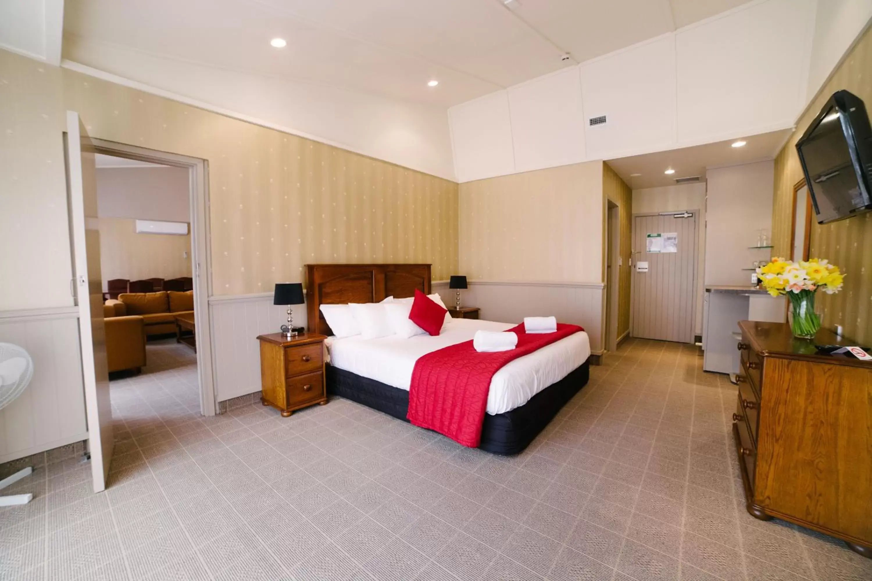 Photo of the whole room, Bed in Hotel Ashburton Photo of the whole room, Bed in Hotel Ashburton