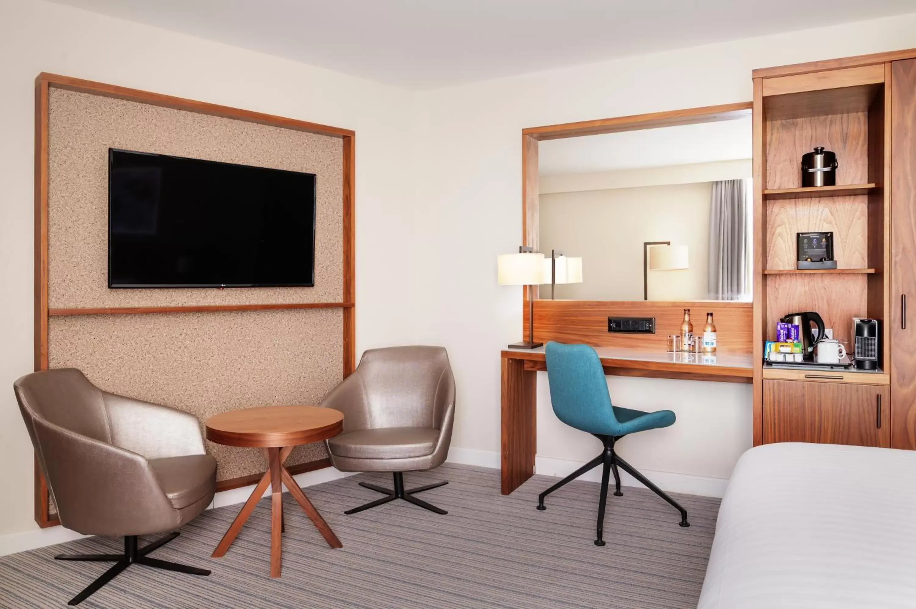 Seating Area in Courtyard by Marriott London Gatwick Airport