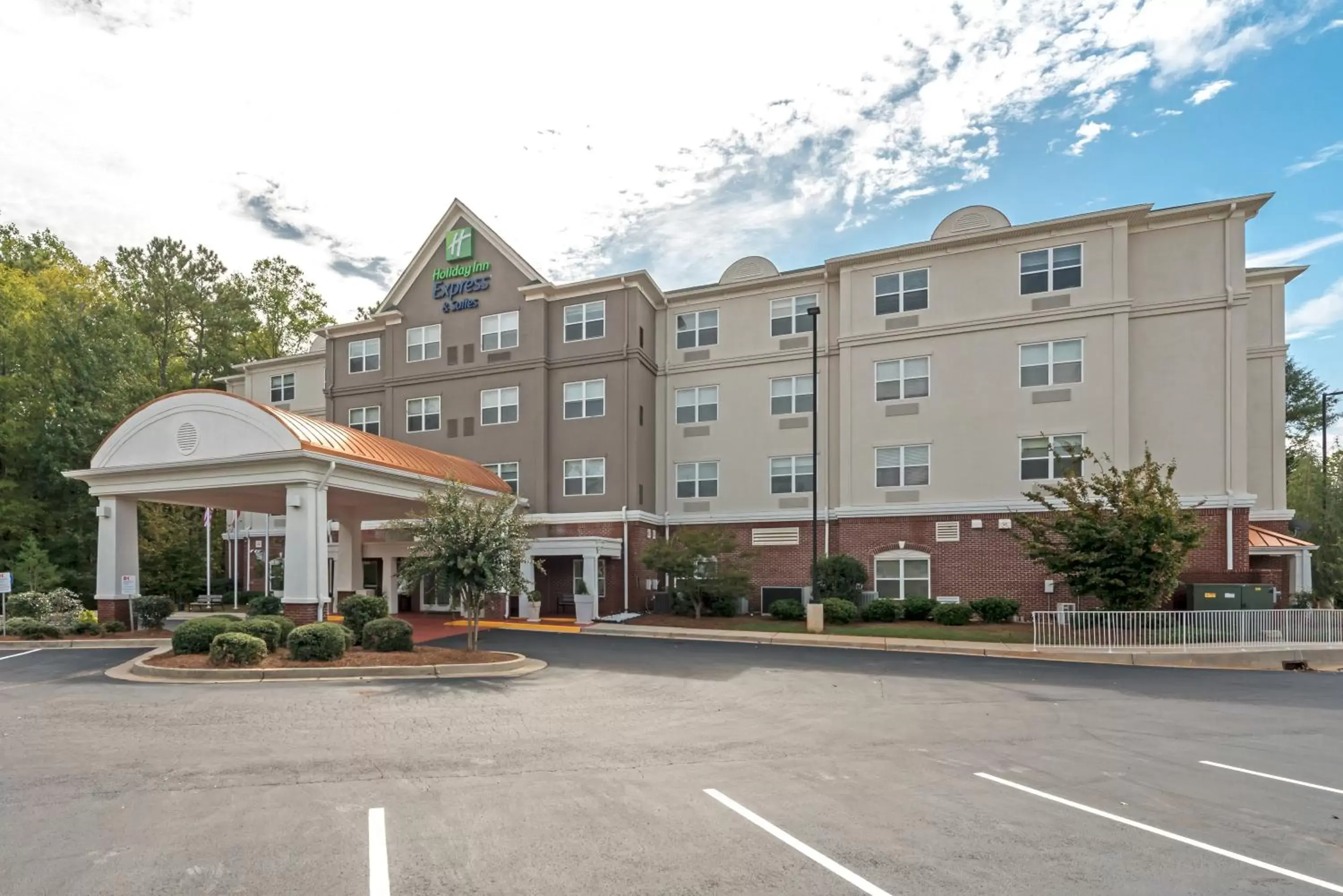 Property Building in Holiday Inn Express Hotel & Suites Lagrange I-85, an IHG Hotel