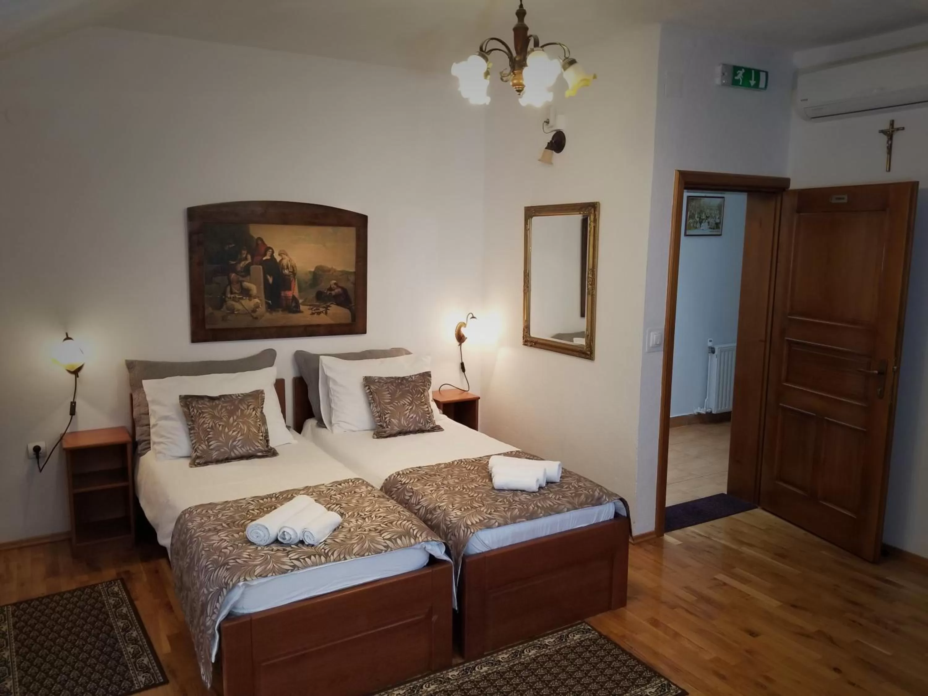 Photo of the whole room, Bed in Wellness B&B Winery Sontacchi