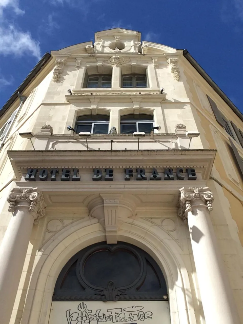 Facade/entrance in Hôtel de France