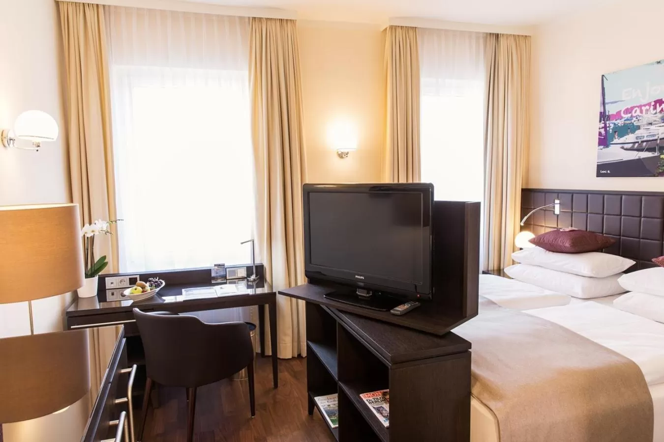 TV and multimedia, Bed in Hotel Sandwirth