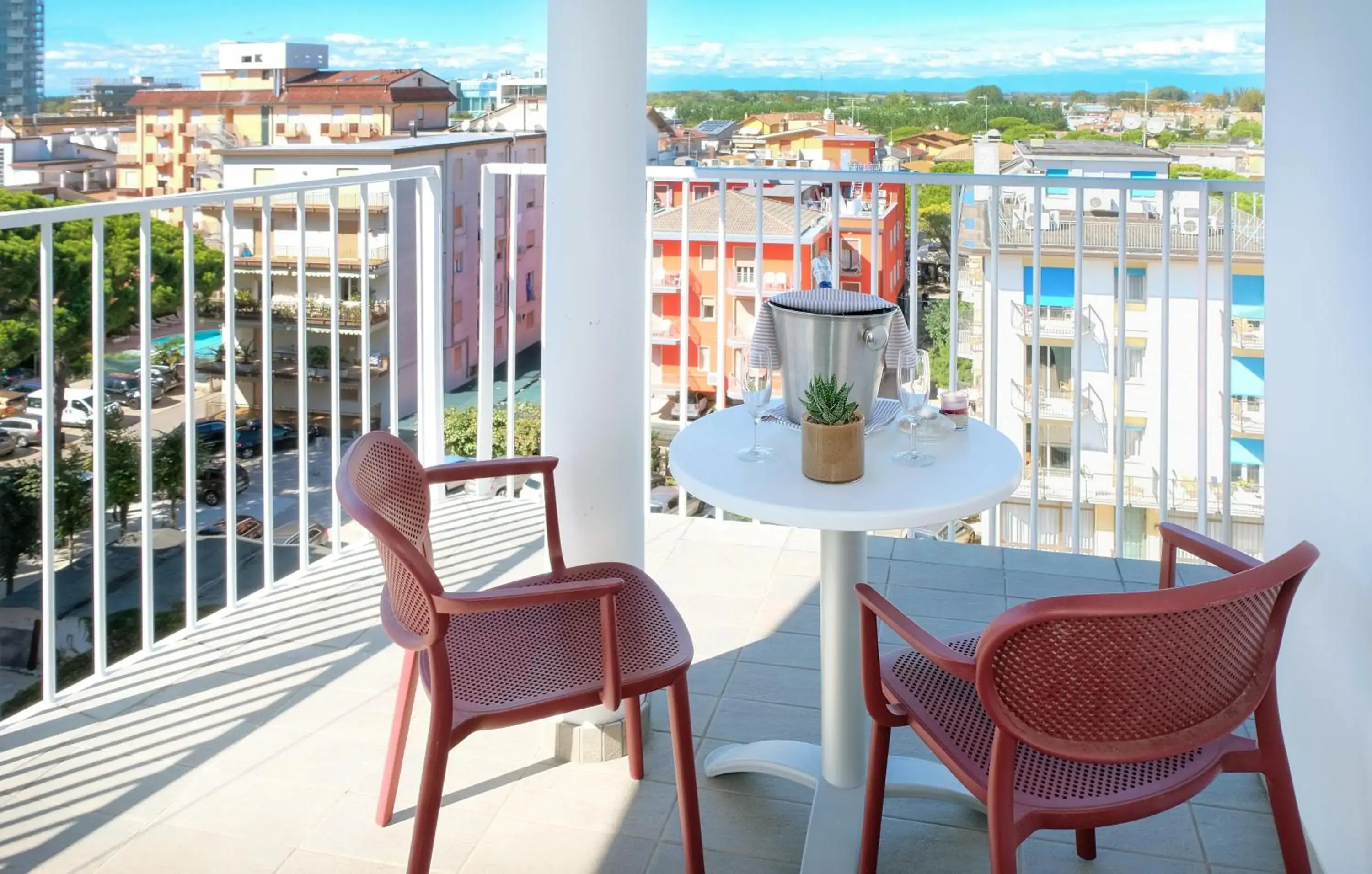 View (from property/room), Balcony/Terrace in Hotel Manila